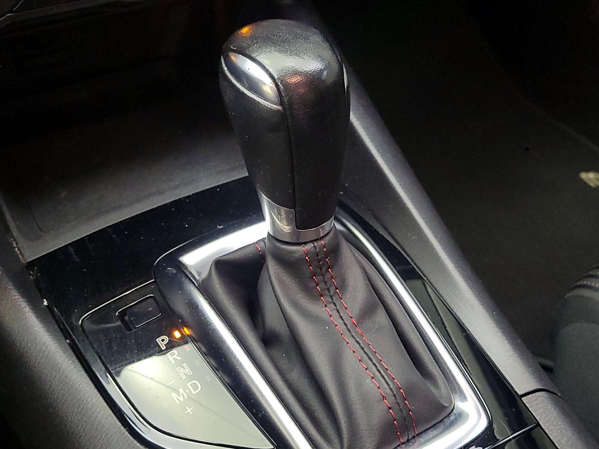 Thumbnail: 2015 Mazda Mazda3 - 17