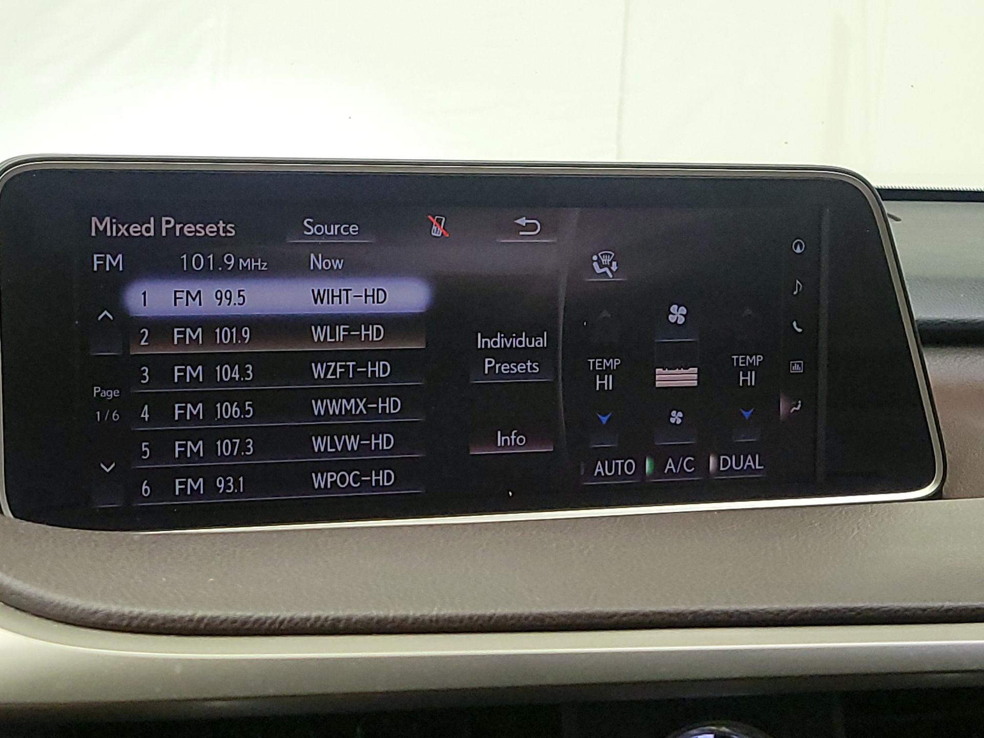 Thumbnail: 2016 Lexus RX - 16
