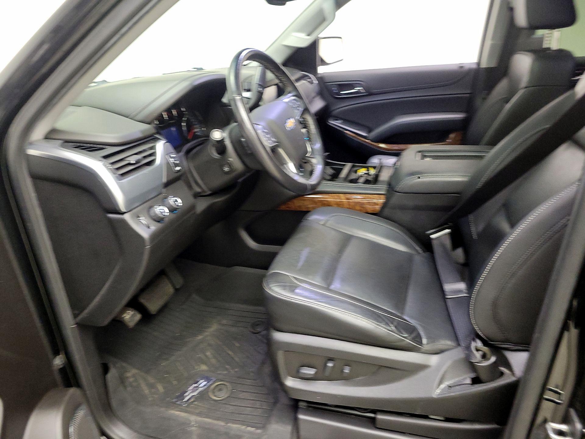 Thumbnail: 2019 Chevrolet Tahoe - 11