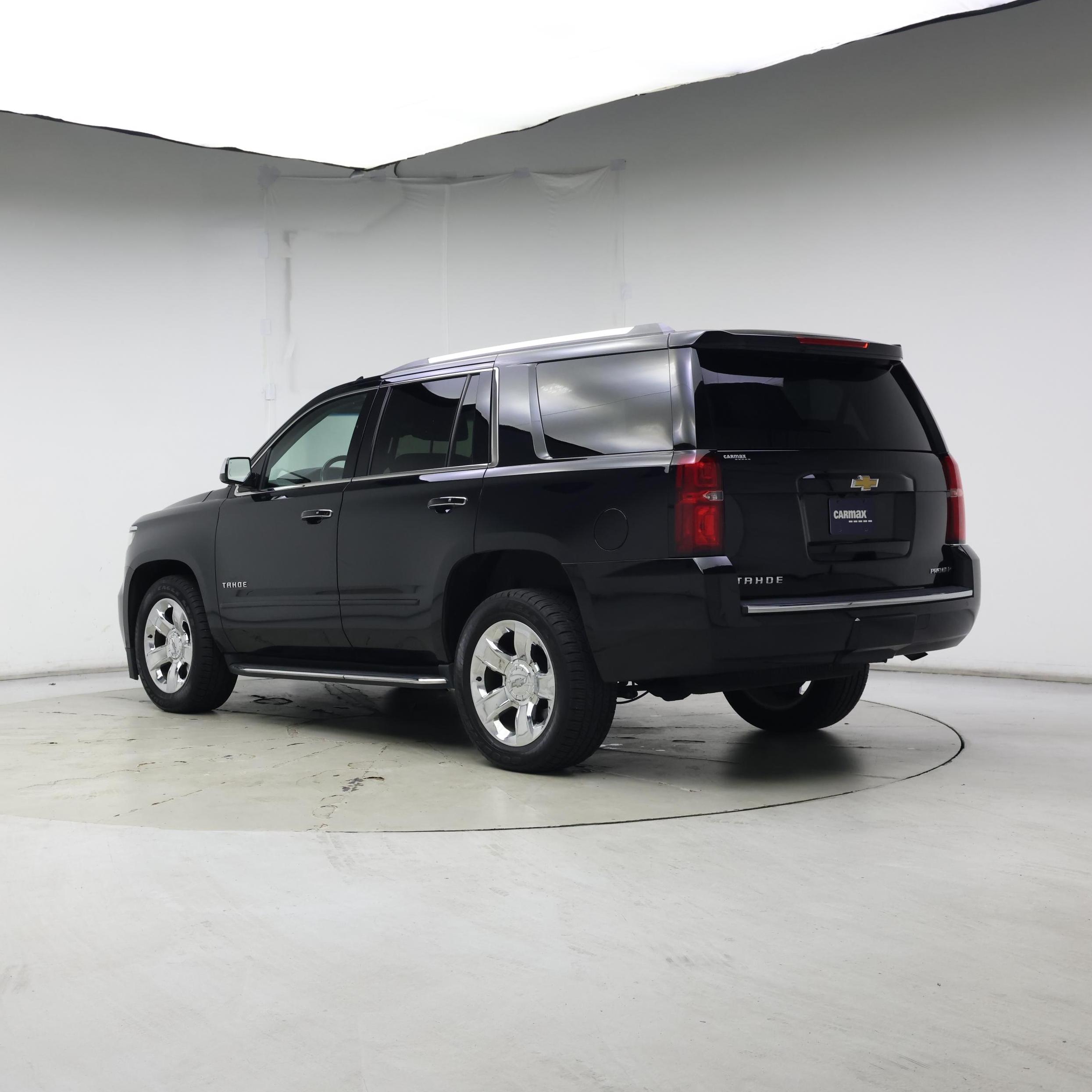 Thumbnail: 2019 Chevrolet Tahoe - 2