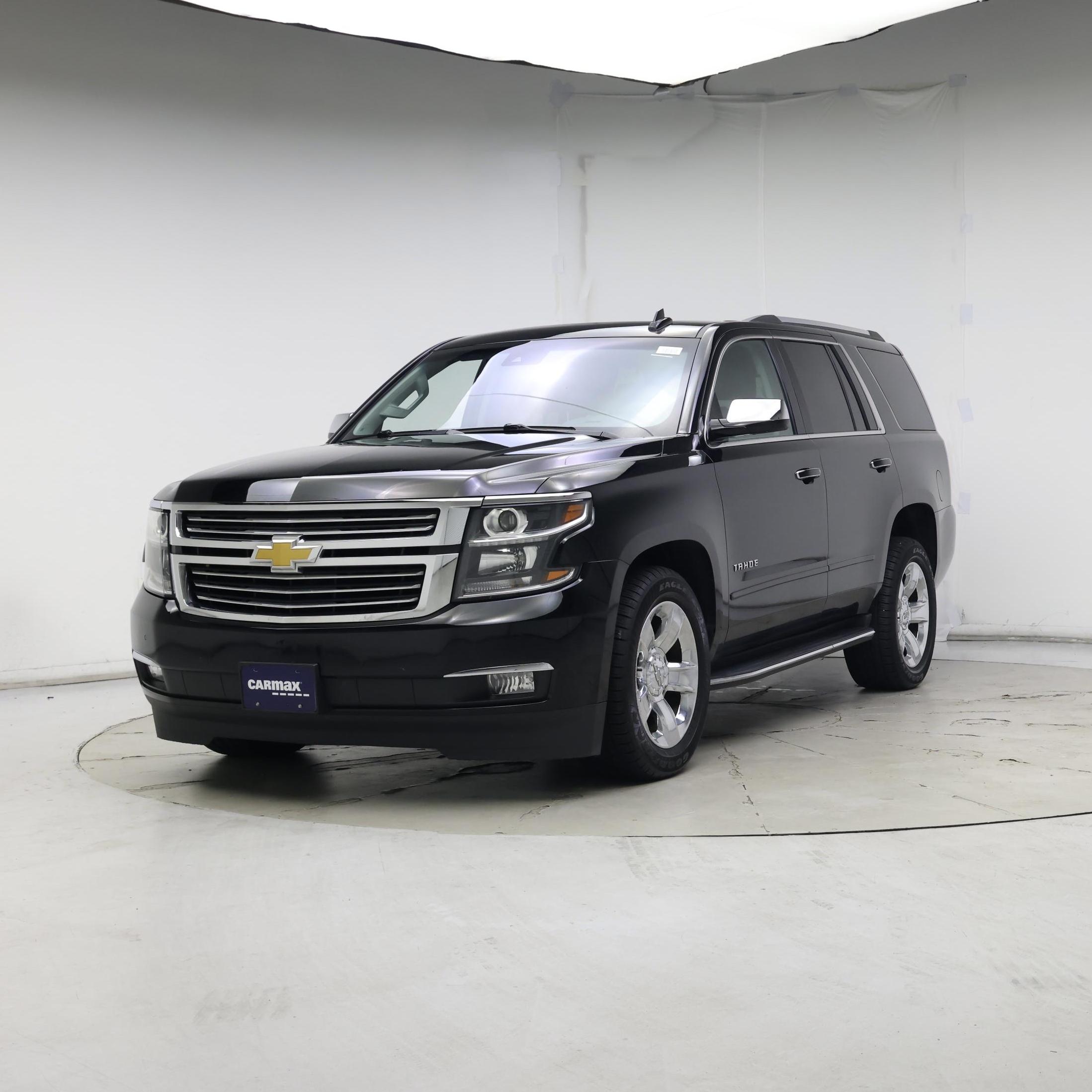 Thumbnail: 2019 Chevrolet Tahoe - 4