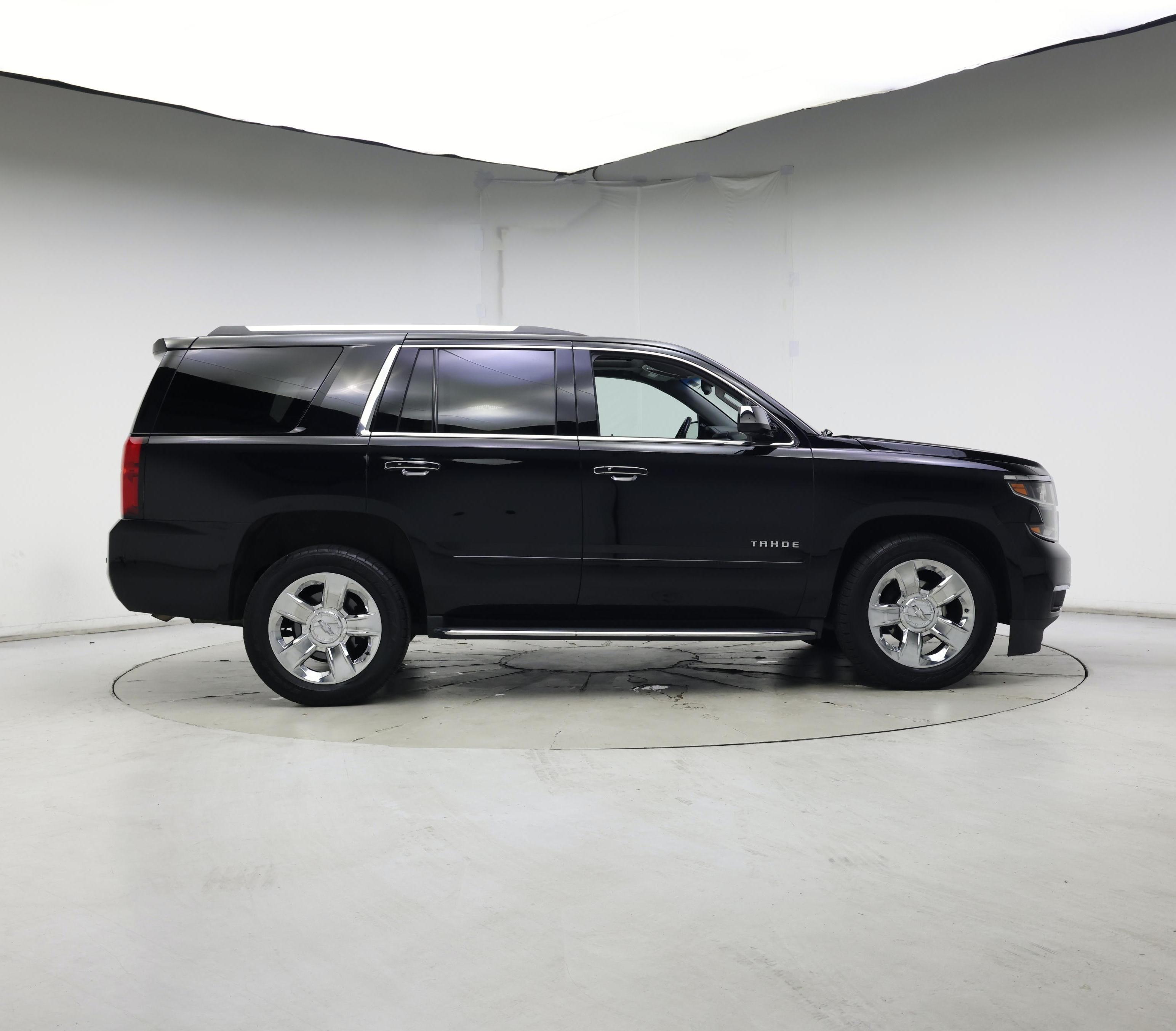 Thumbnail: 2019 Chevrolet Tahoe - 7