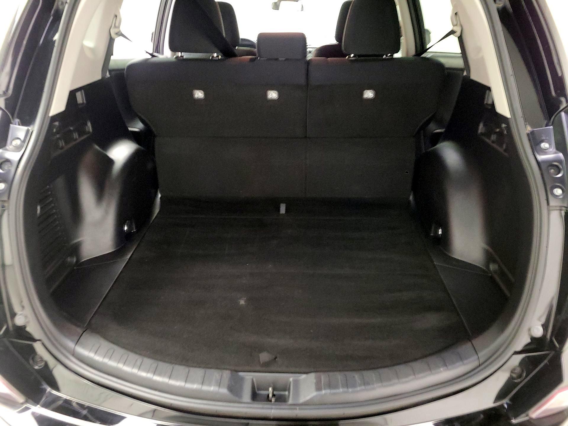 Thumbnail: 2017 Toyota RAV4 - 20