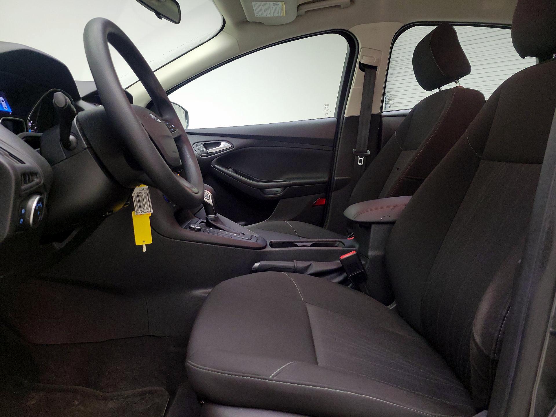 Thumbnail: 2017 Ford Focus - 11