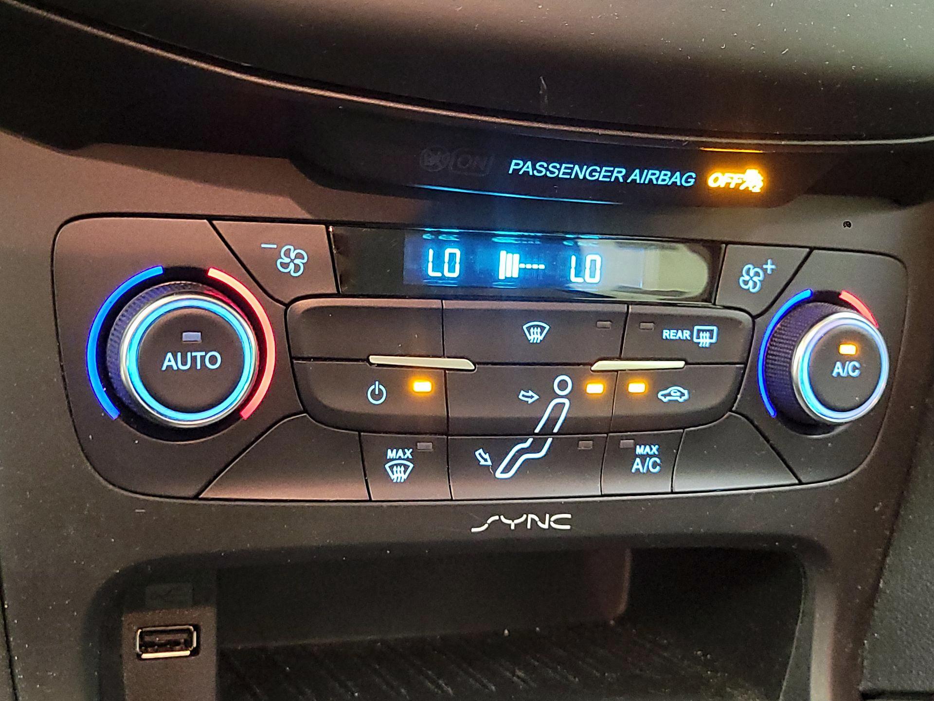 Thumbnail: 2017 Ford Focus - 16