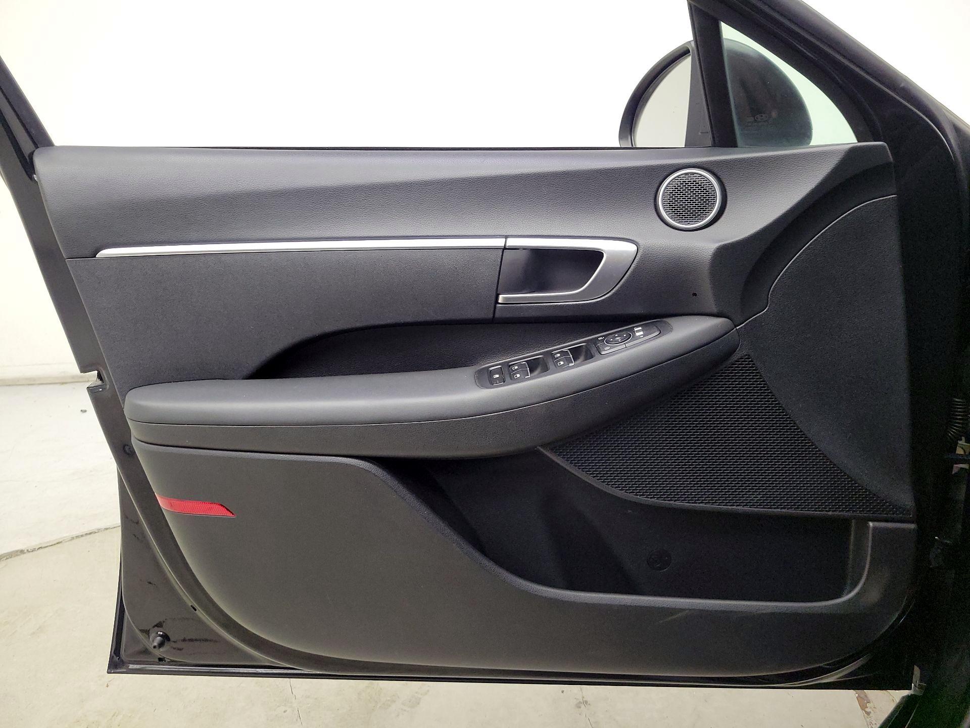 Thumbnail: 2020 Hyundai Sonata - 12