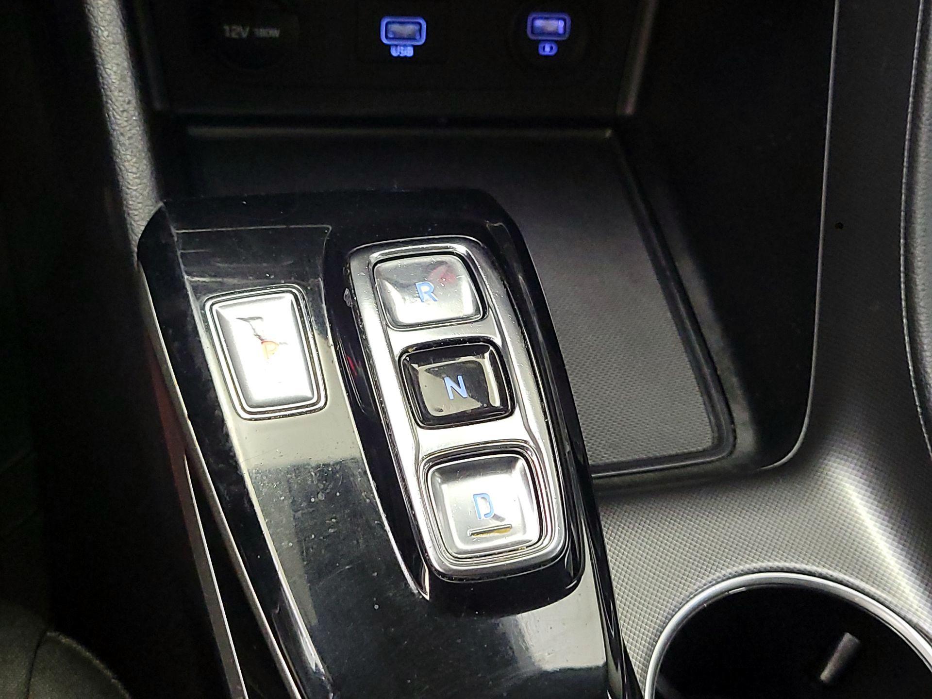 Thumbnail: 2020 Hyundai Sonata - 17