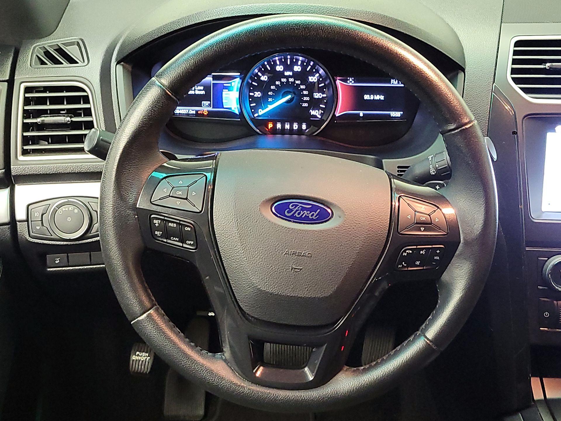 Thumbnail: 2017 Ford Explorer - 10