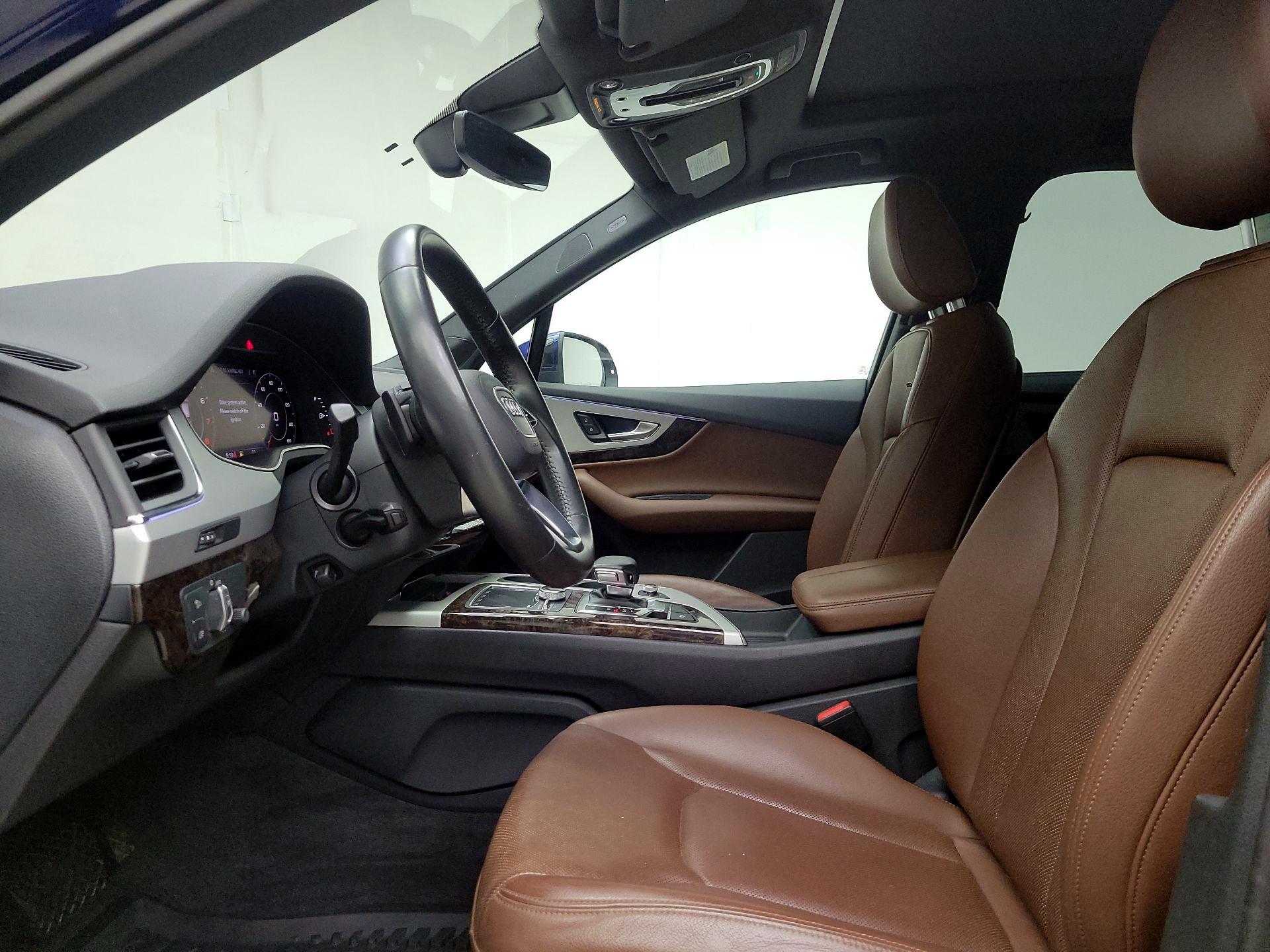 Thumbnail: 2019 Audi Q7 - 11