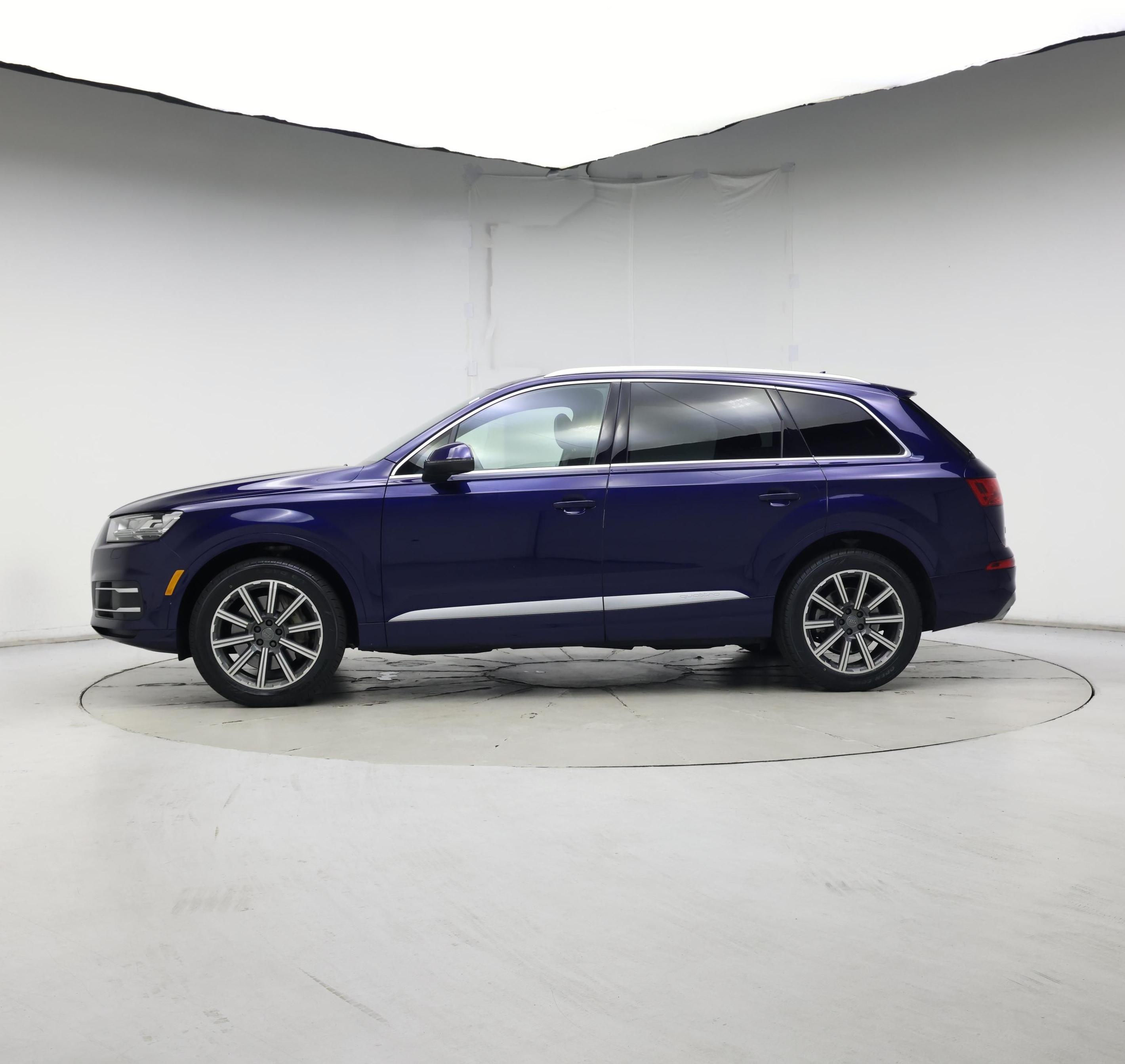 Thumbnail: 2019 Audi Q7 - 3