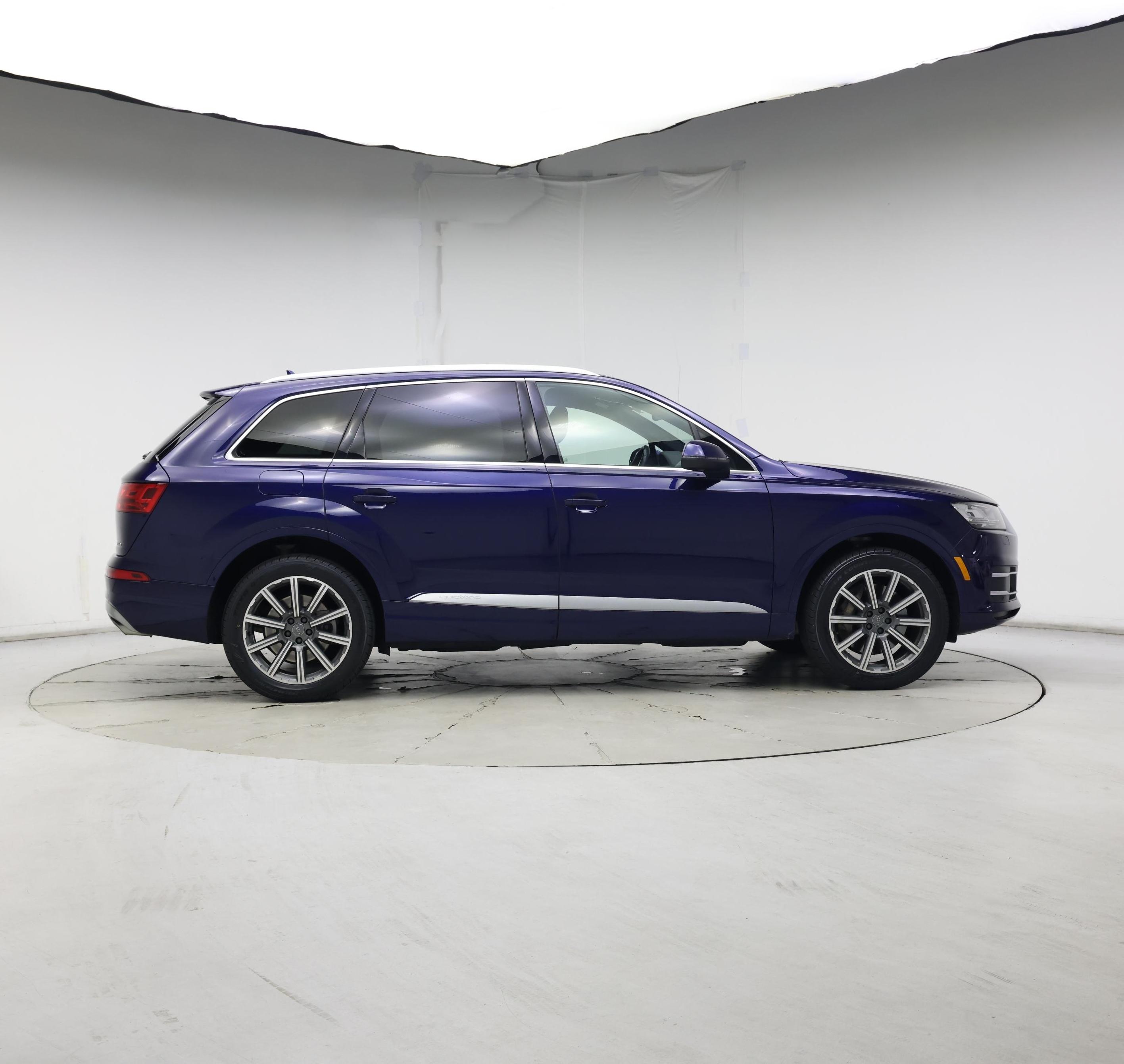 Thumbnail: 2019 Audi Q7 - 7