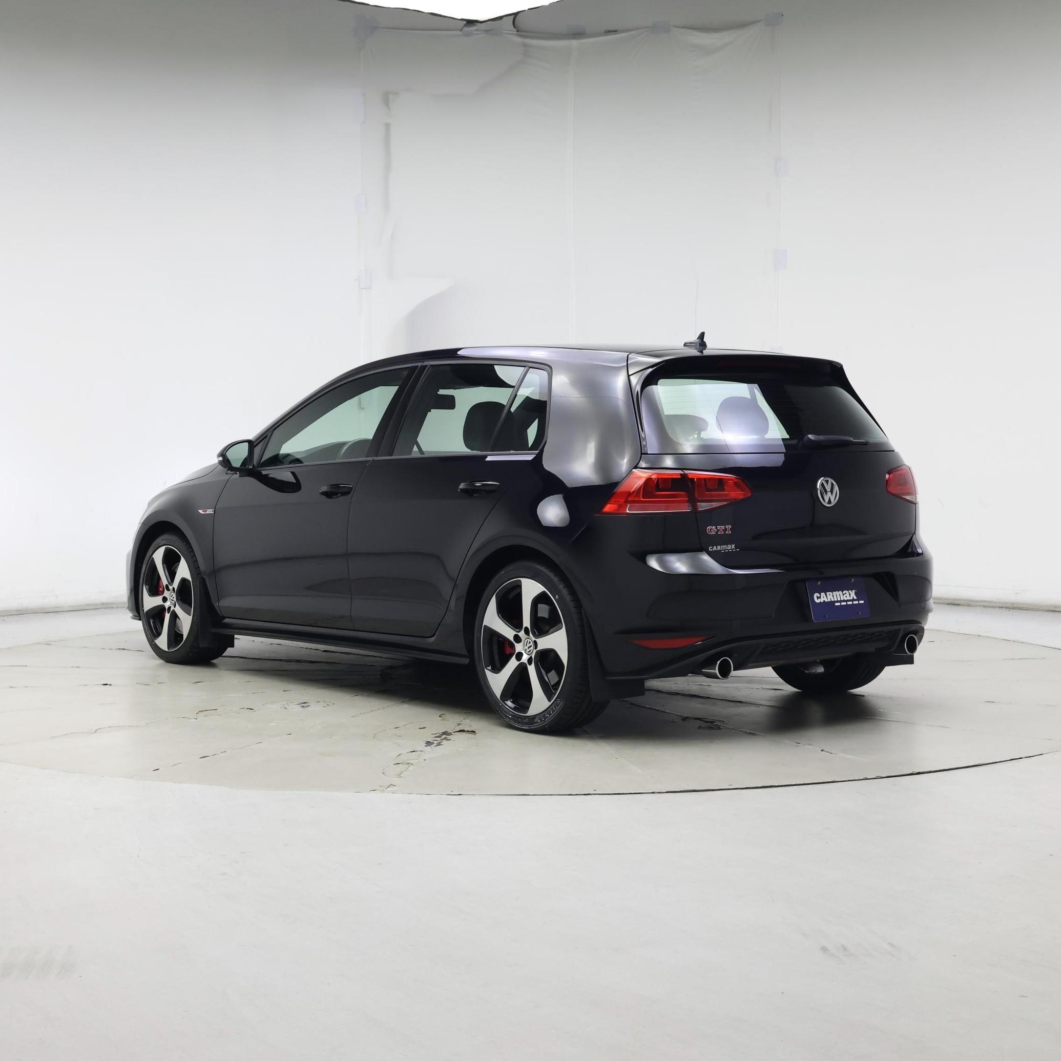Thumbnail: 2016 Volkswagen Golf - 2