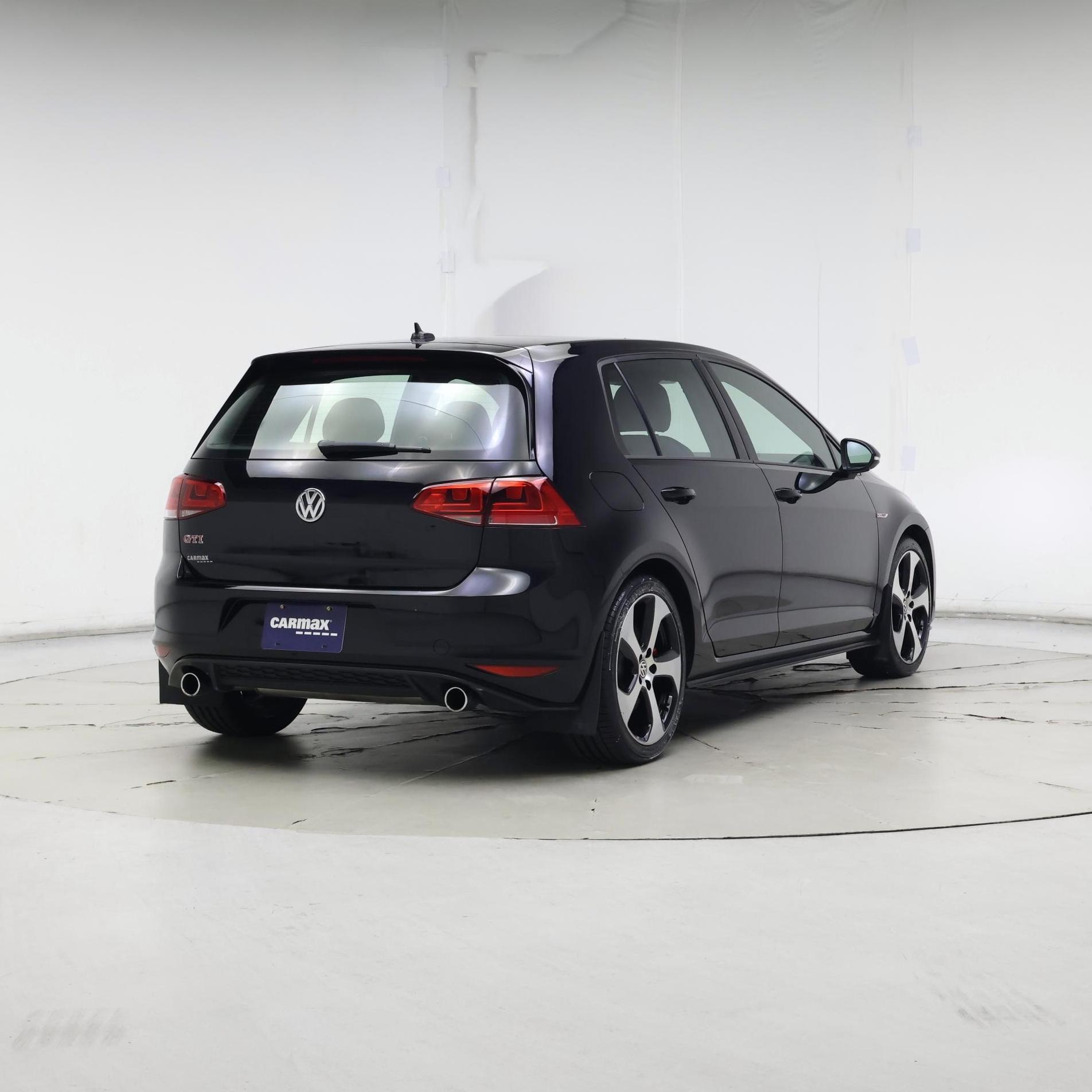 Thumbnail: 2016 Volkswagen Golf - 8