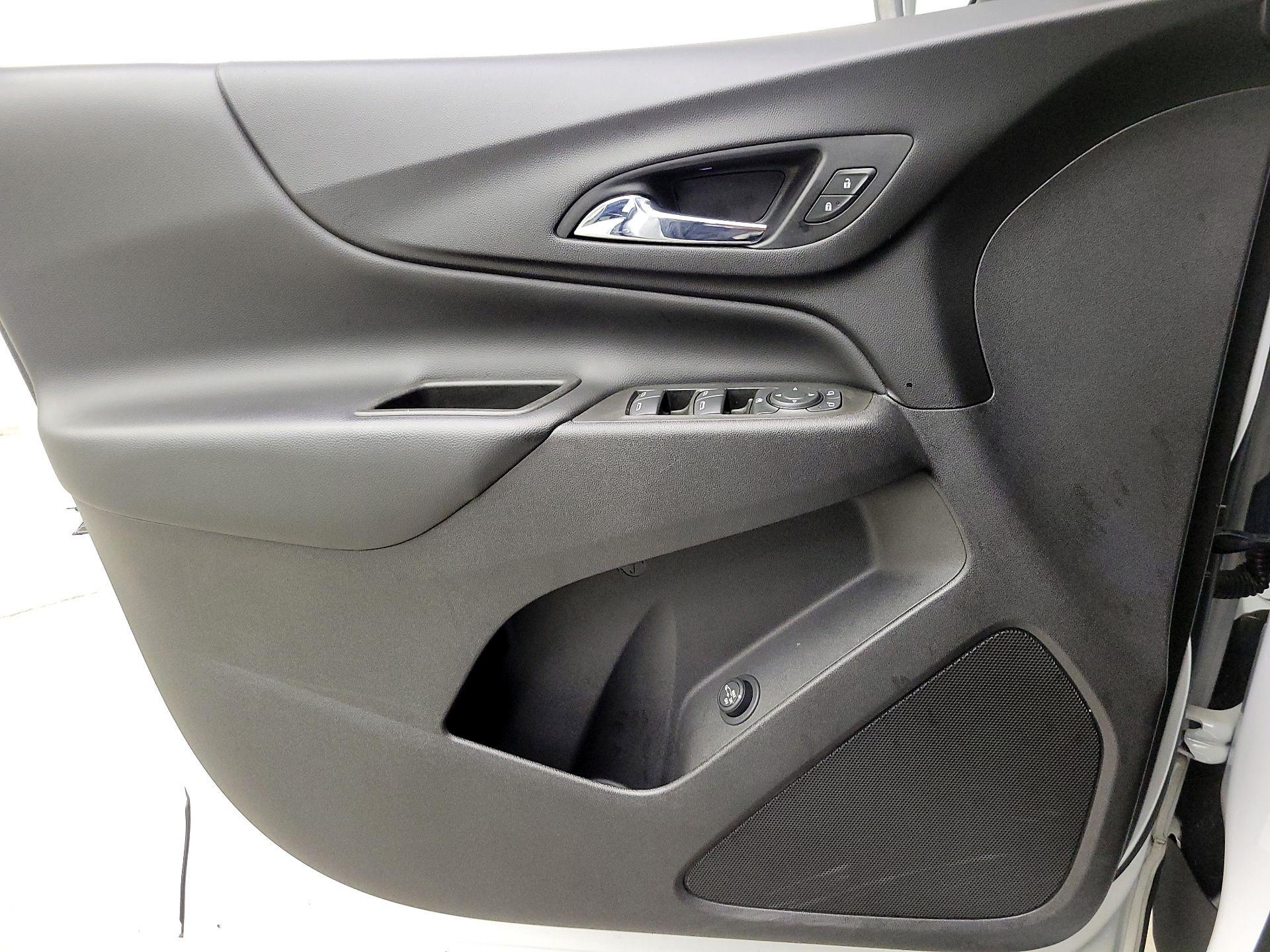 Thumbnail: 2020 Chevrolet Equinox - 12