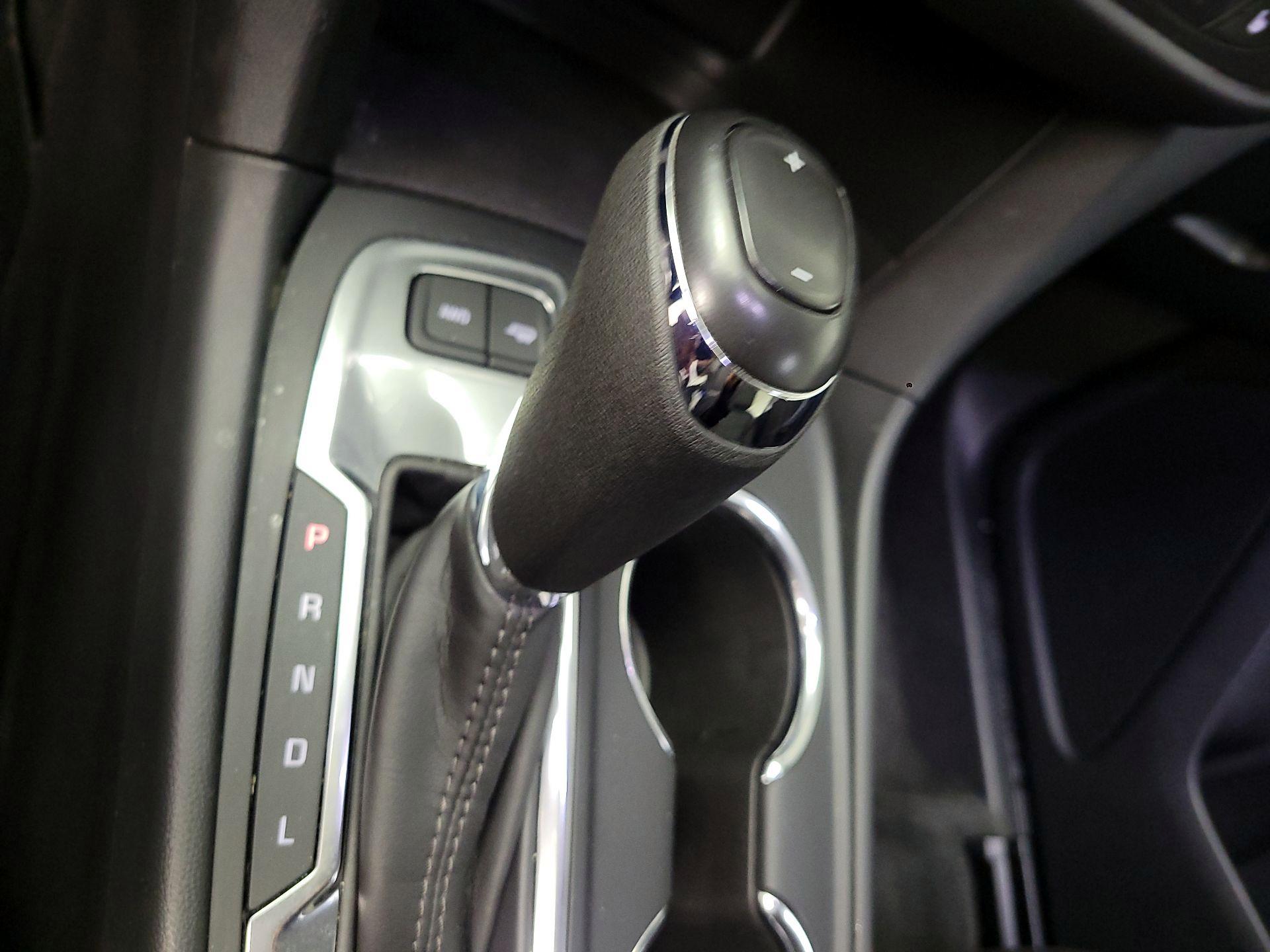 Thumbnail: 2020 Chevrolet Equinox - 17