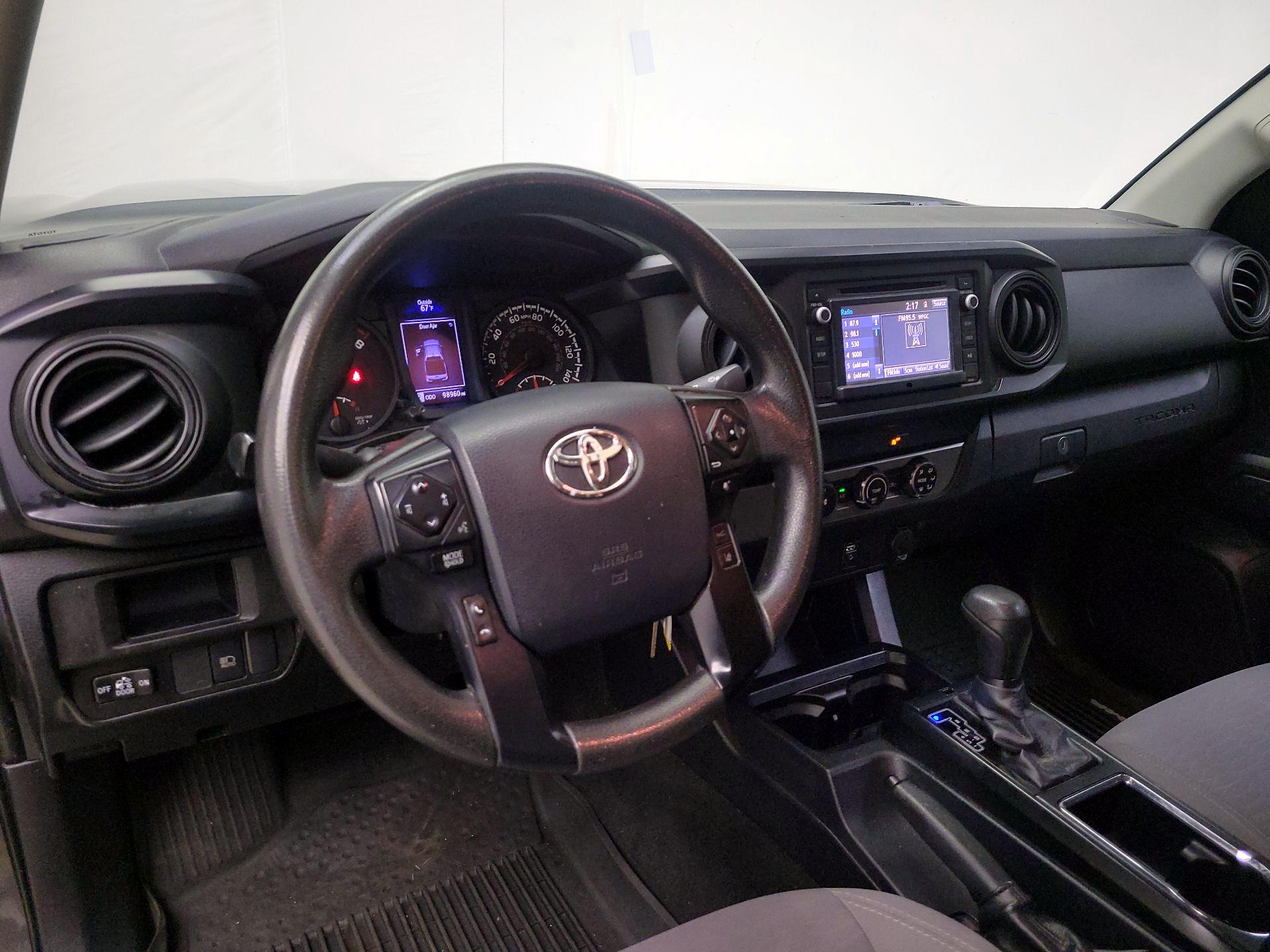 Thumbnail: 2019 Toyota Tacoma - 9