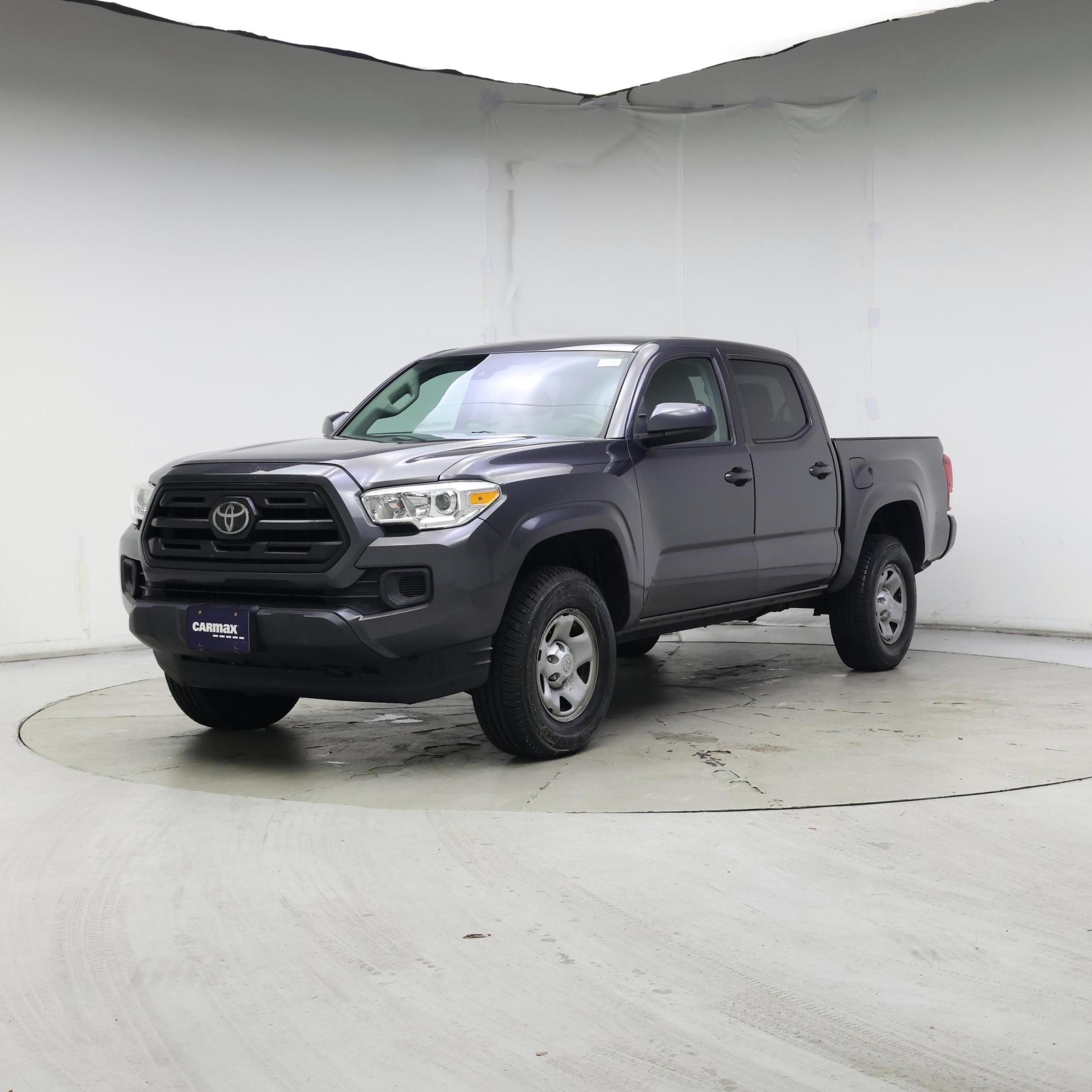 Thumbnail: 2019 Toyota Tacoma - 4