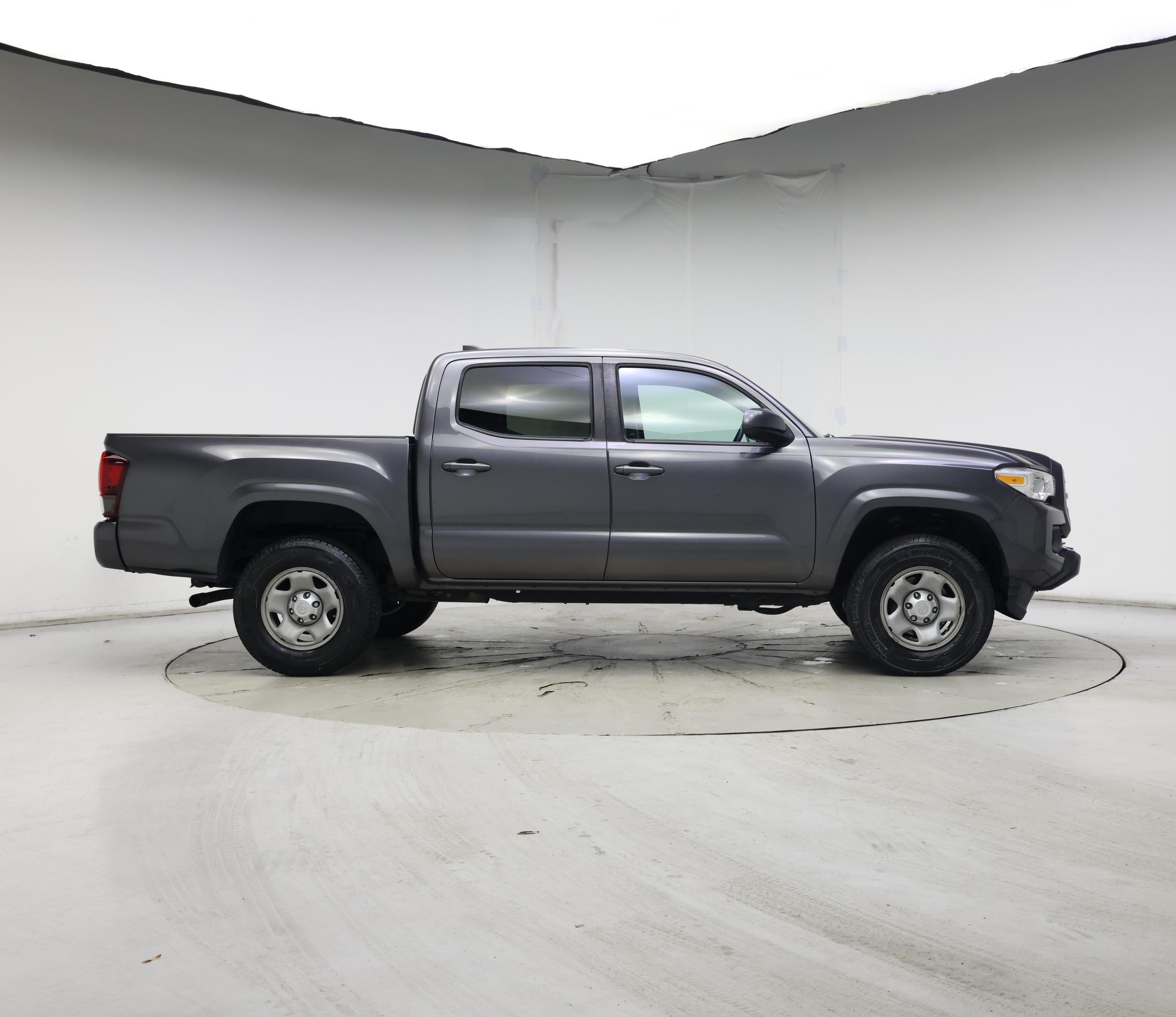 Thumbnail: 2019 Toyota Tacoma - 7