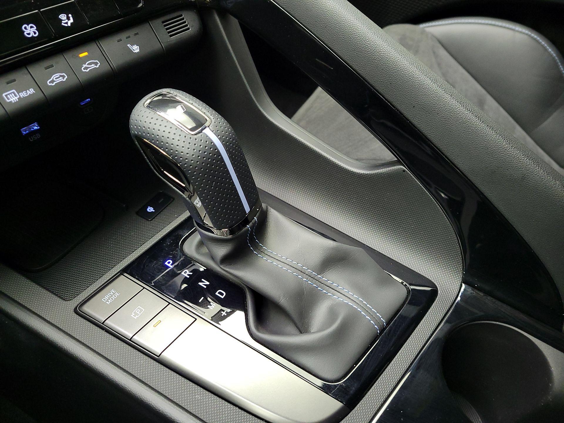 Thumbnail: 2024 Hyundai Elantra - 18