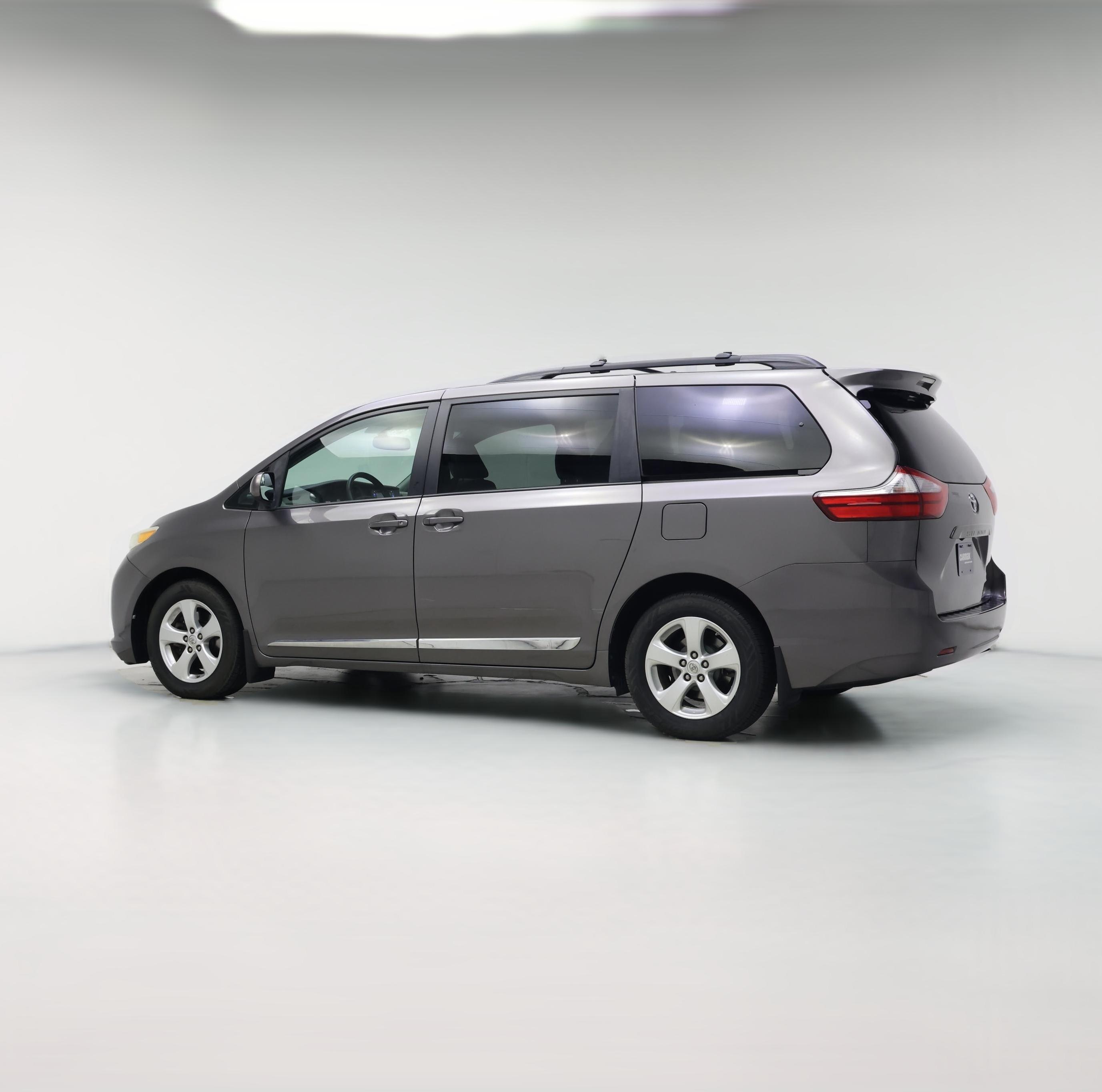 Thumbnail: 2015 Toyota Sienna - 1