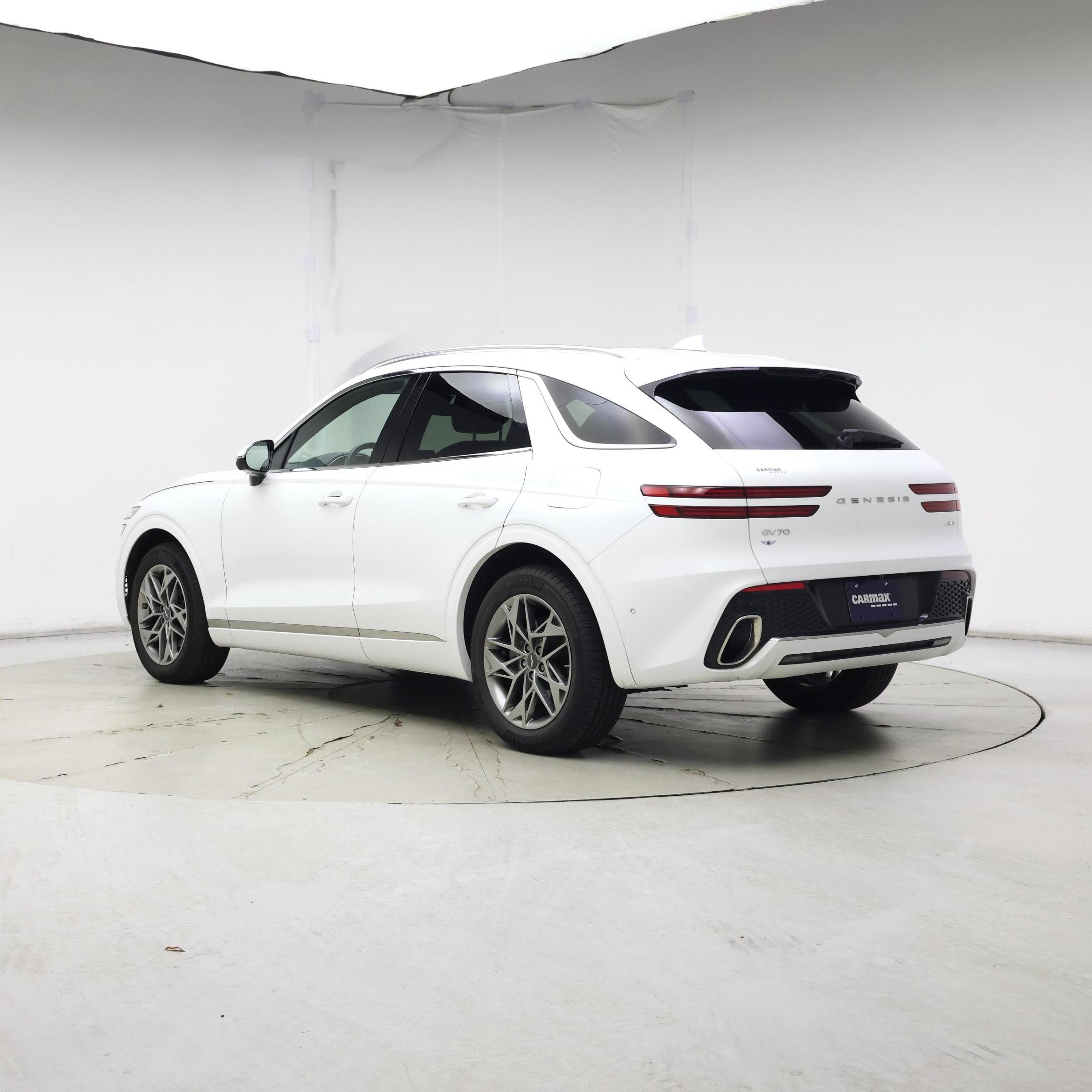Thumbnail: 2022 Genesis GV70 - 2