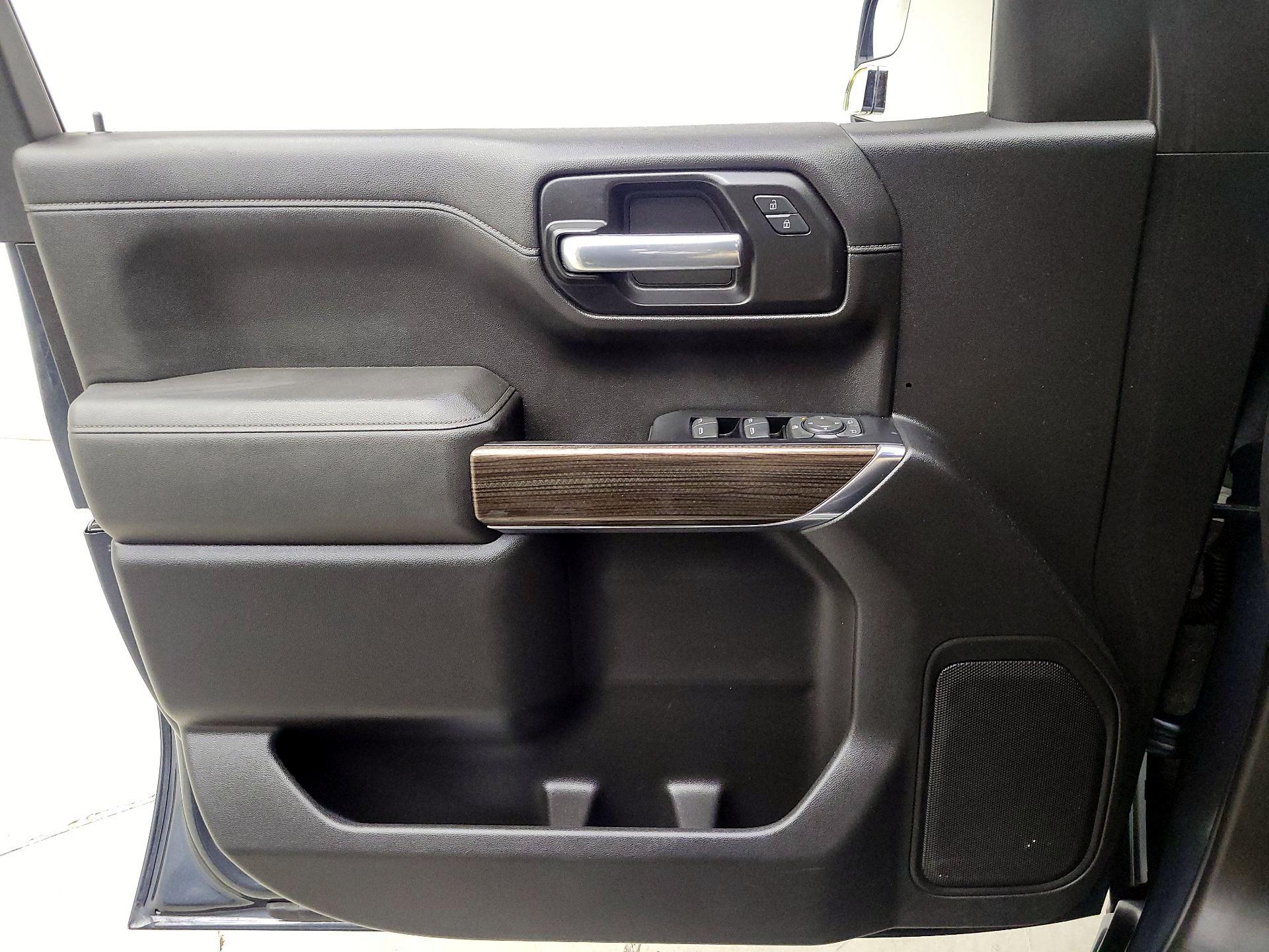 Thumbnail: 2019 Chevrolet Silverado 1500 - 12