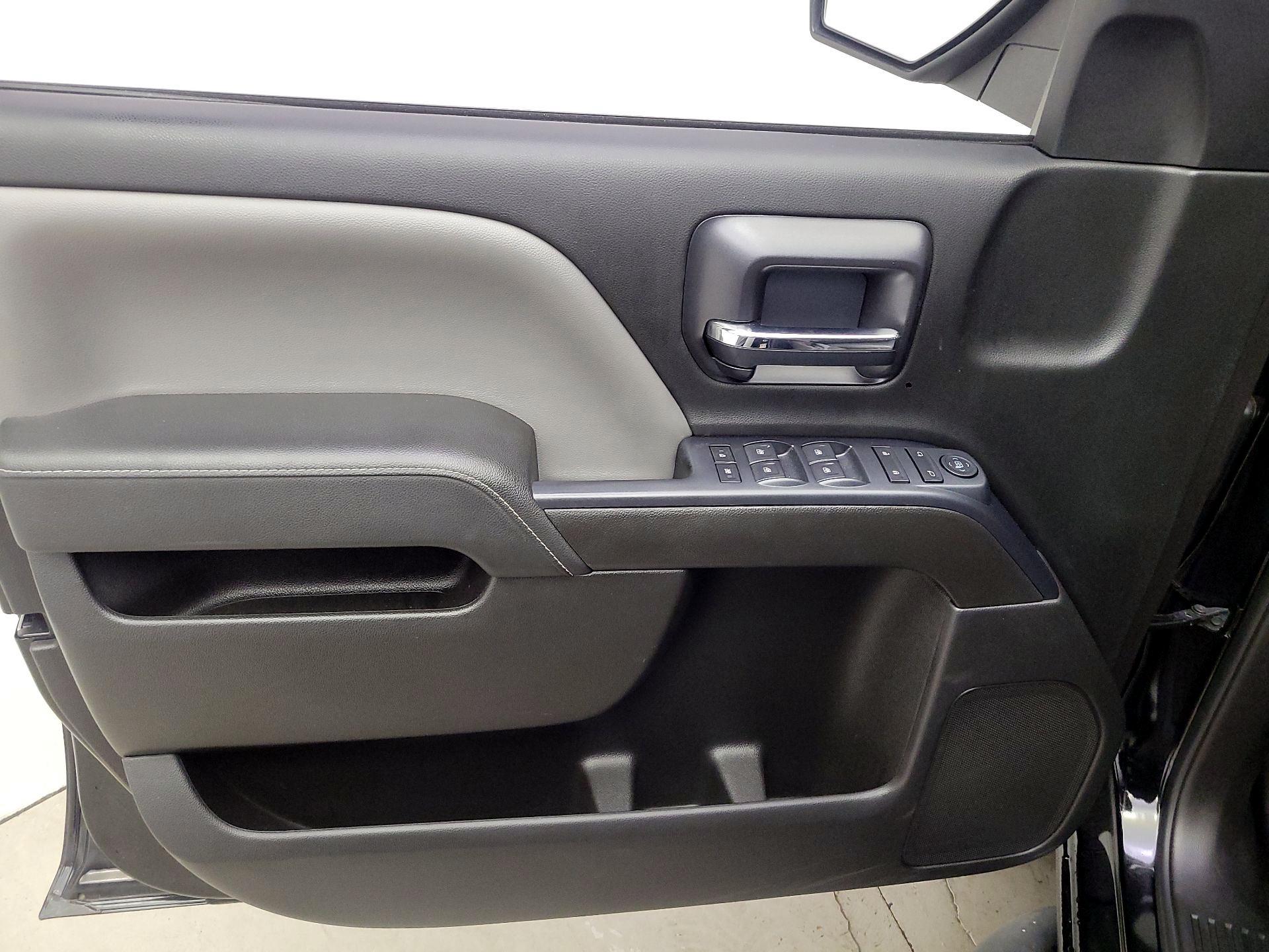 Thumbnail: 2015 Chevrolet Silverado 1500 - 12