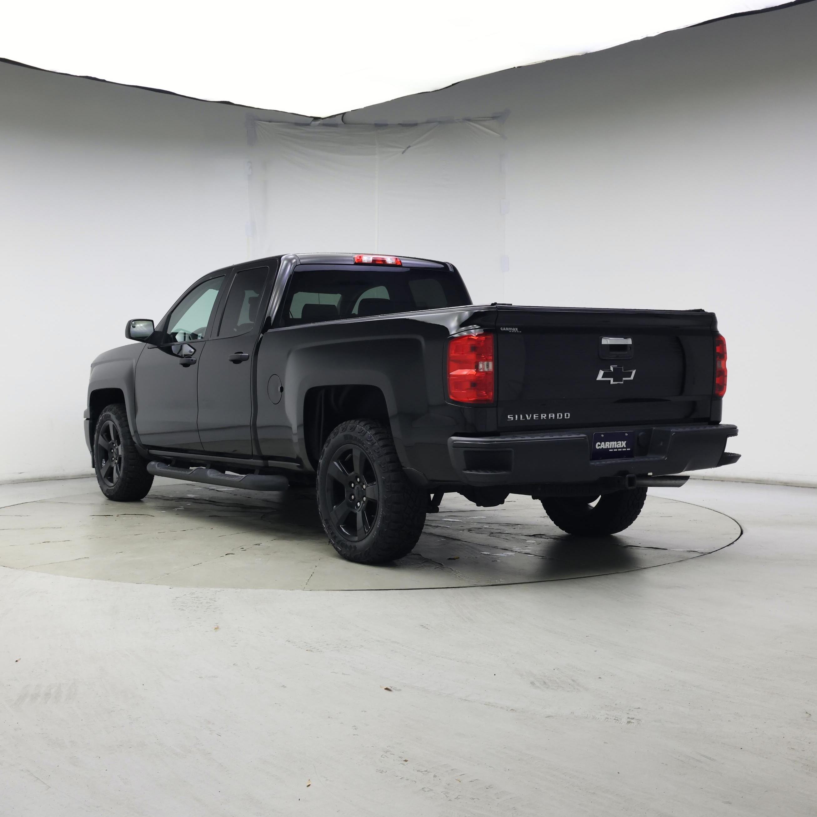 Thumbnail: 2015 Chevrolet Silverado 1500 - 2