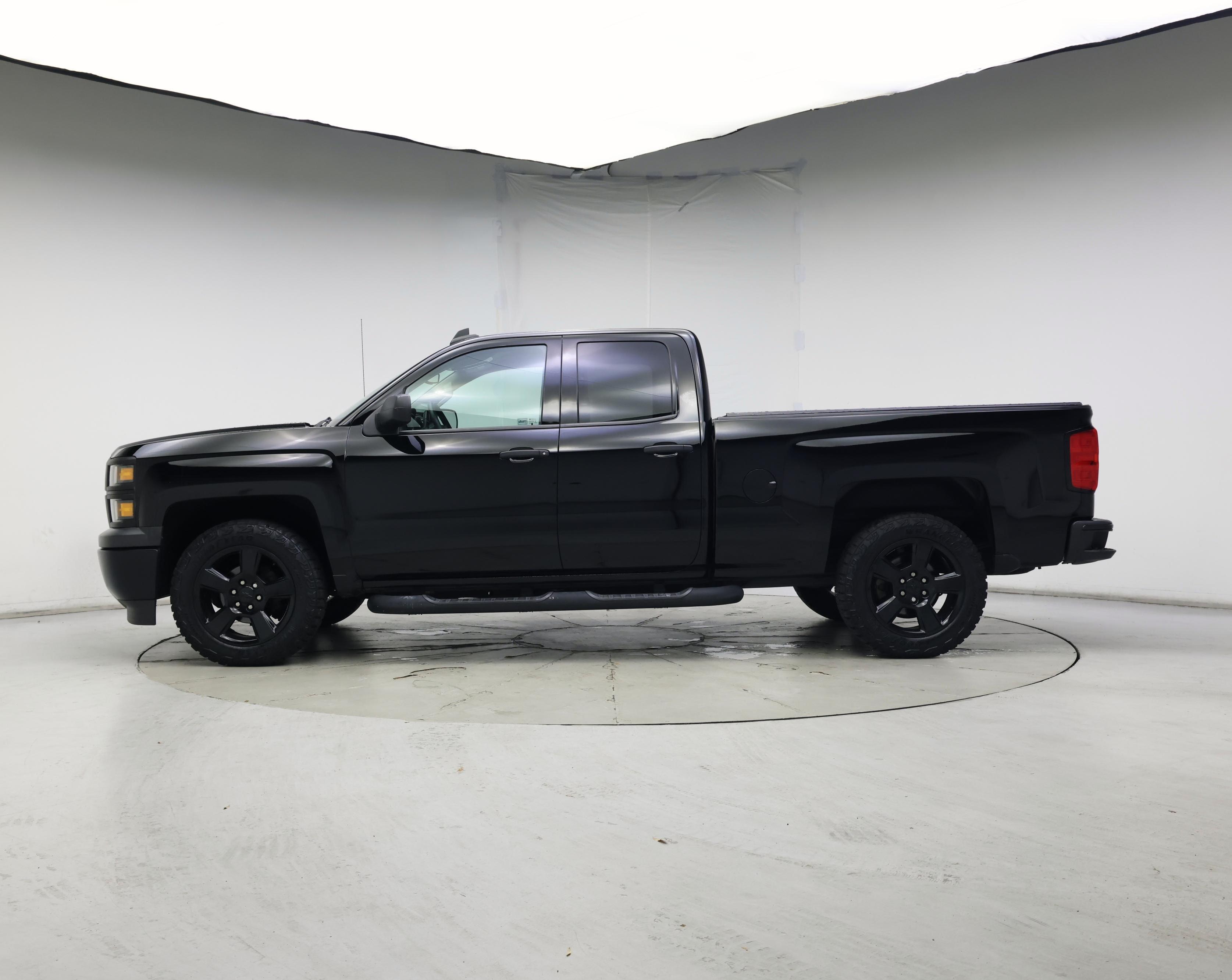 Thumbnail: 2015 Chevrolet Silverado 1500 - 3