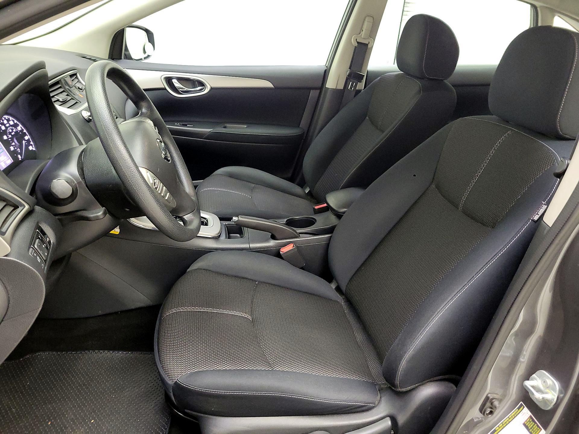 Thumbnail: 2015 Nissan Sentra - 11