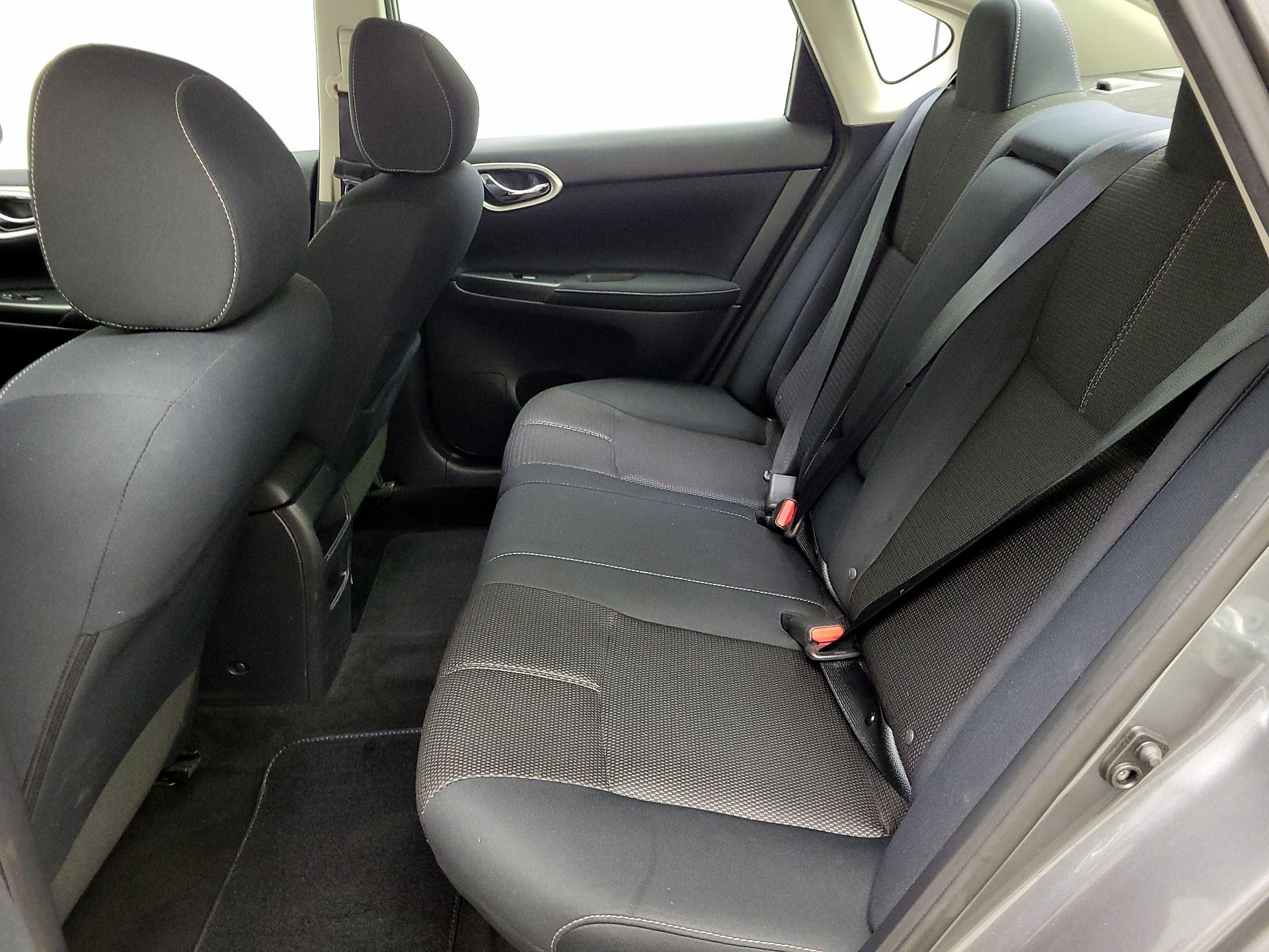Thumbnail: 2015 Nissan Sentra - 18