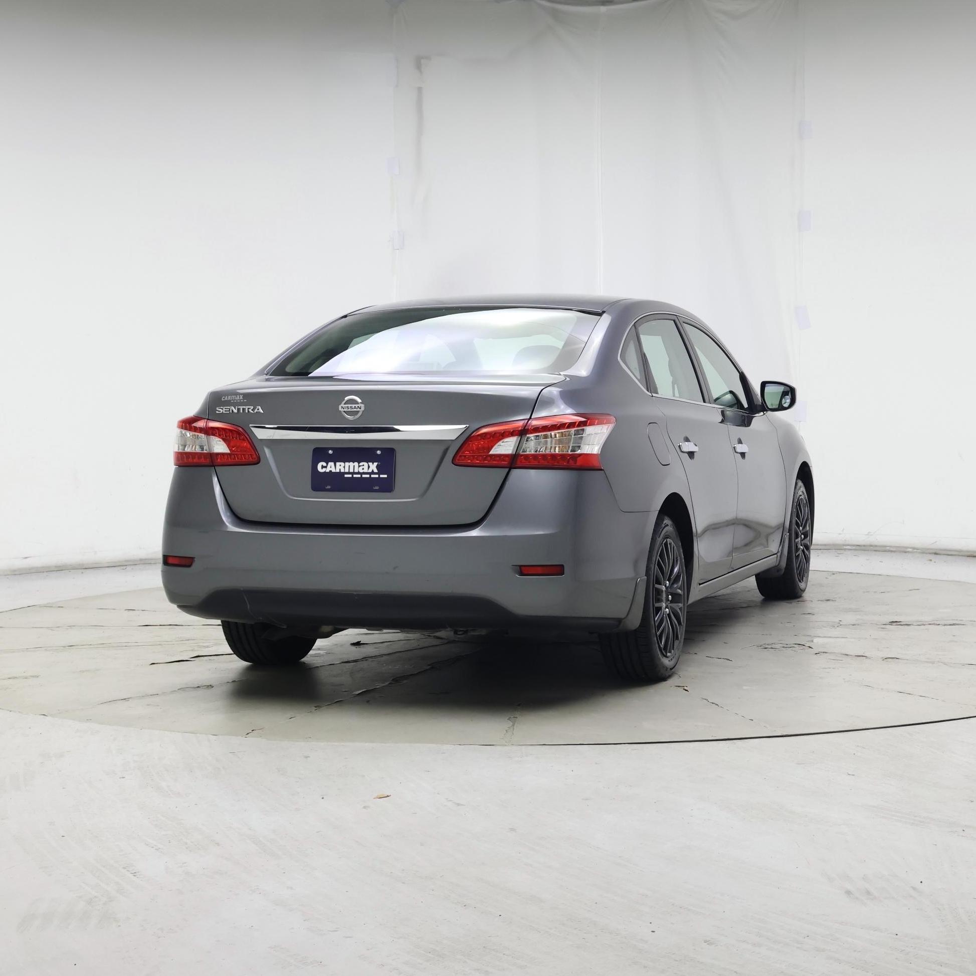 Thumbnail: 2015 Nissan Sentra - 8