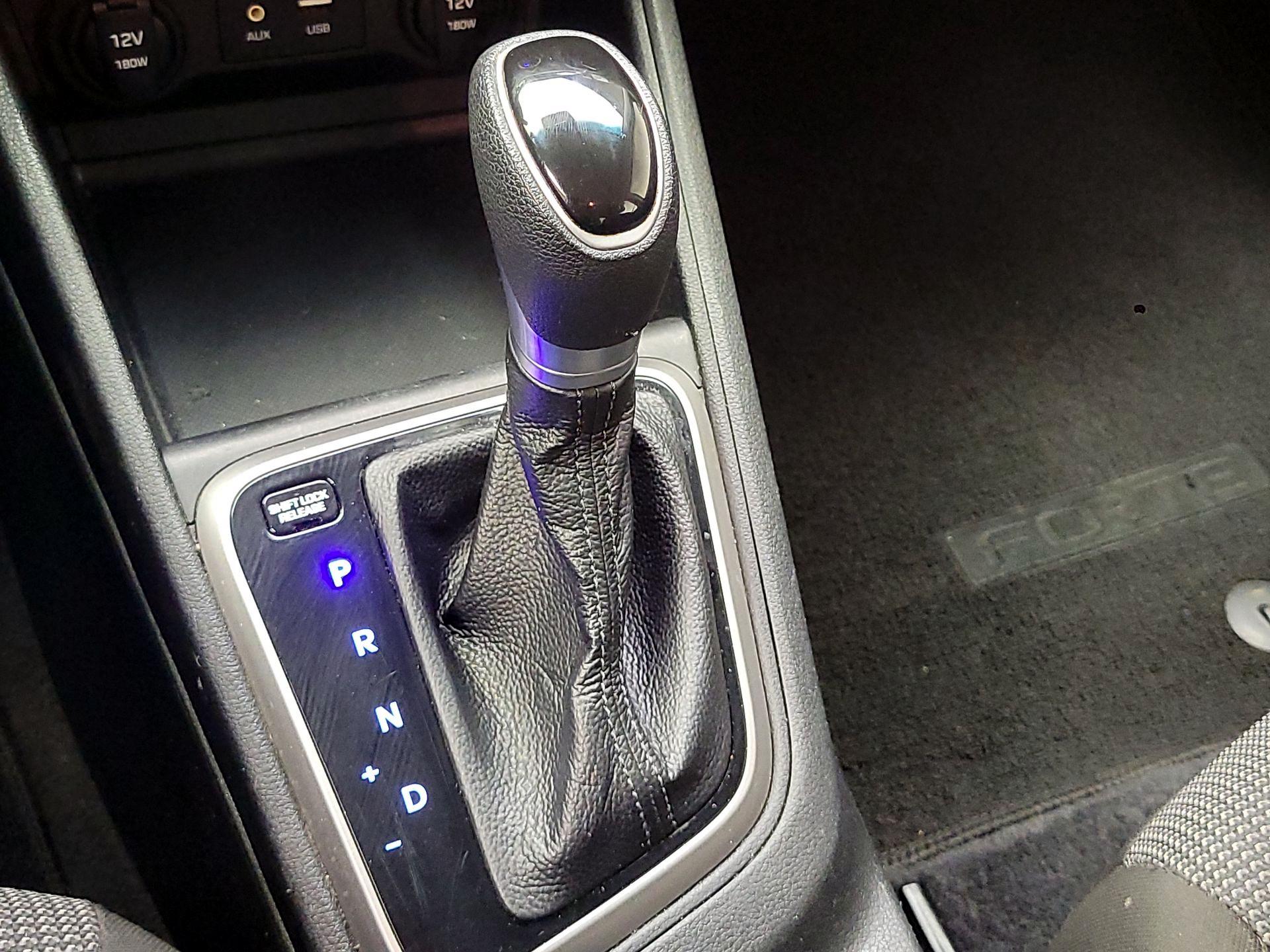 Thumbnail: 2020 Hyundai Accent - 17