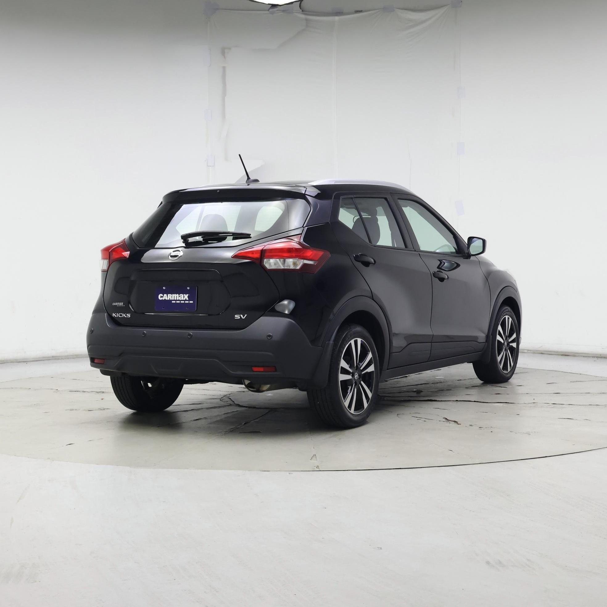 Thumbnail: 2020 Nissan Kicks - 8