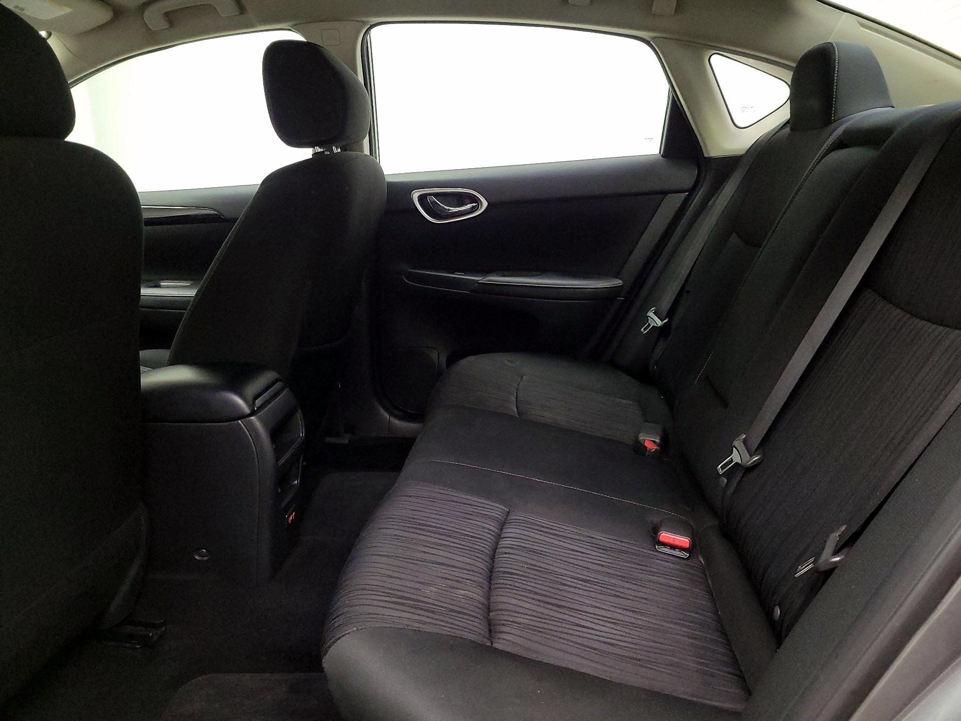 Thumbnail: 2019 Nissan Sentra - 19