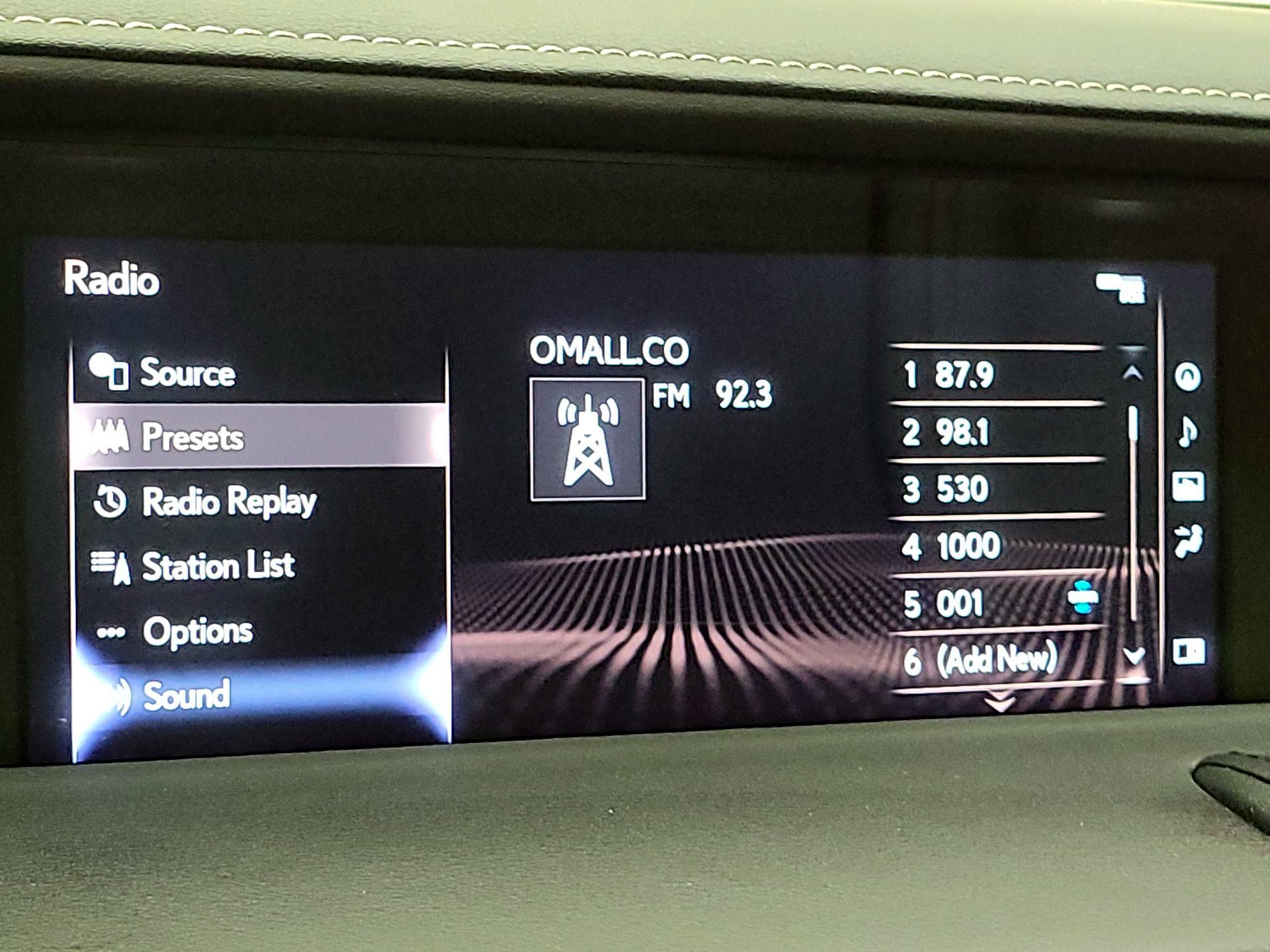 Thumbnail: 2018 Lexus LC - 16