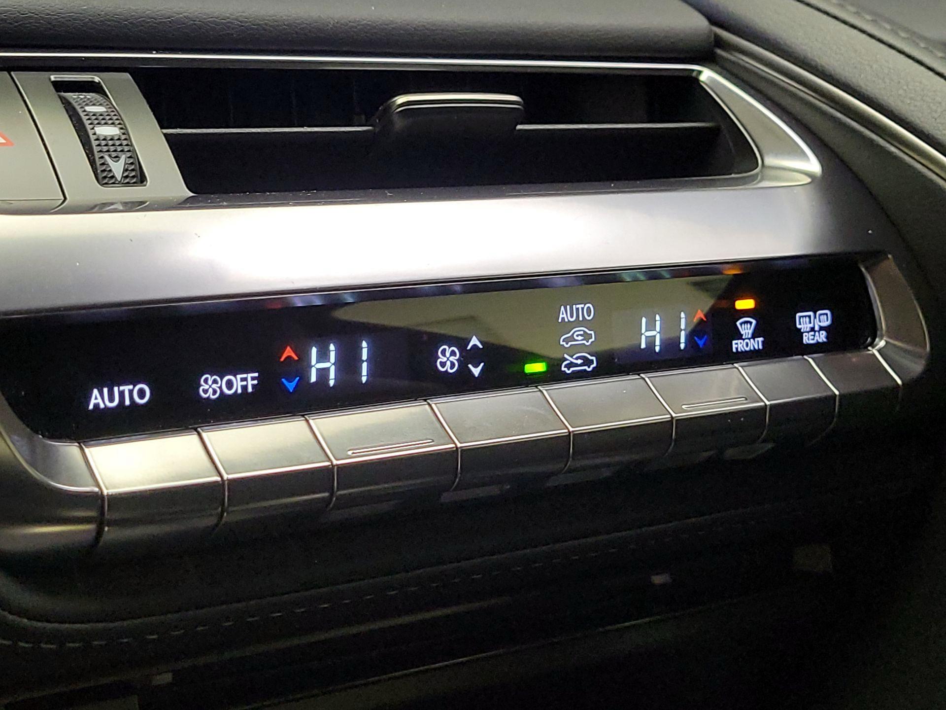 Thumbnail: 2018 Lexus LC - 17