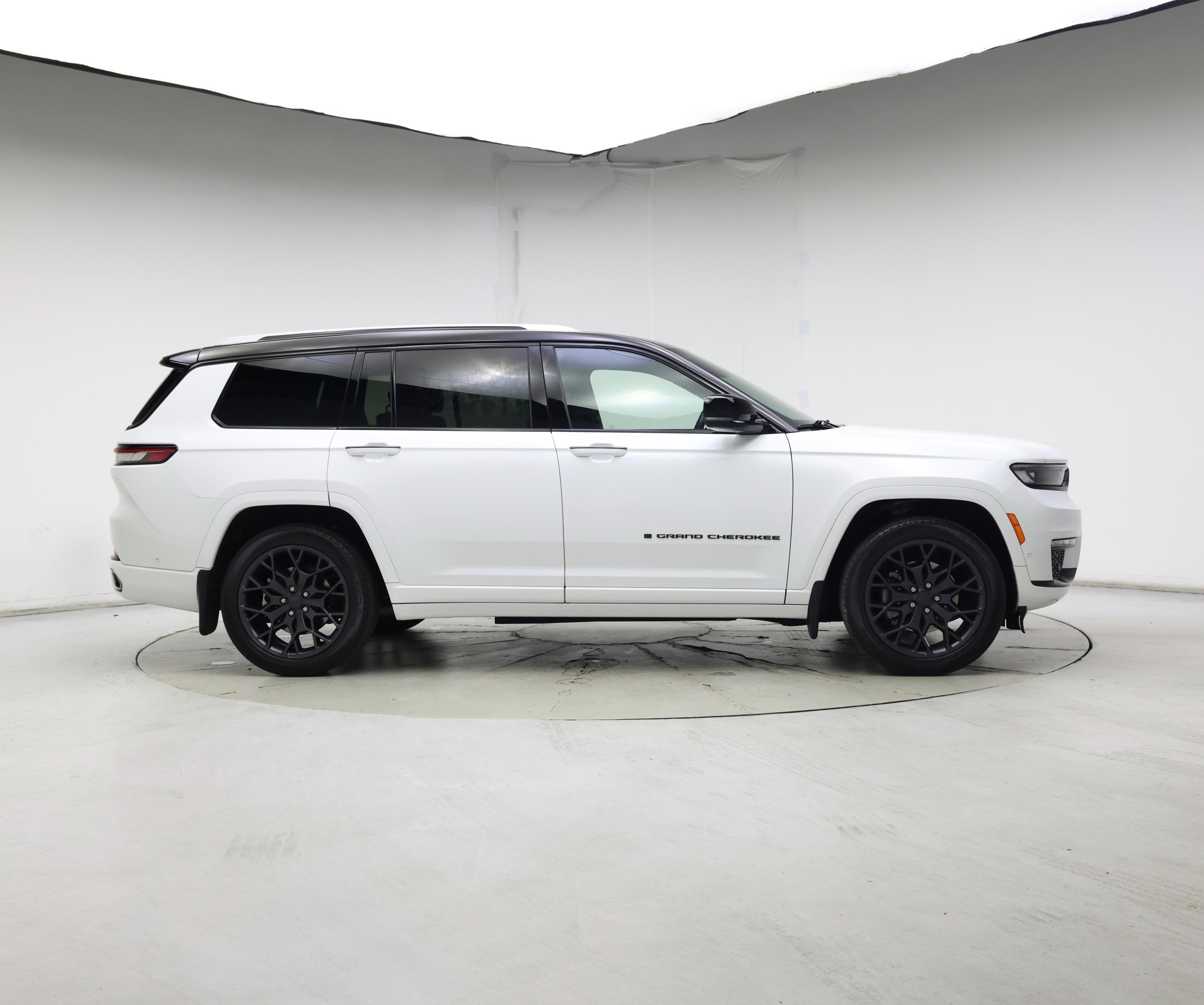 Thumbnail: 2023 Jeep Grand Cherokee L - 7
