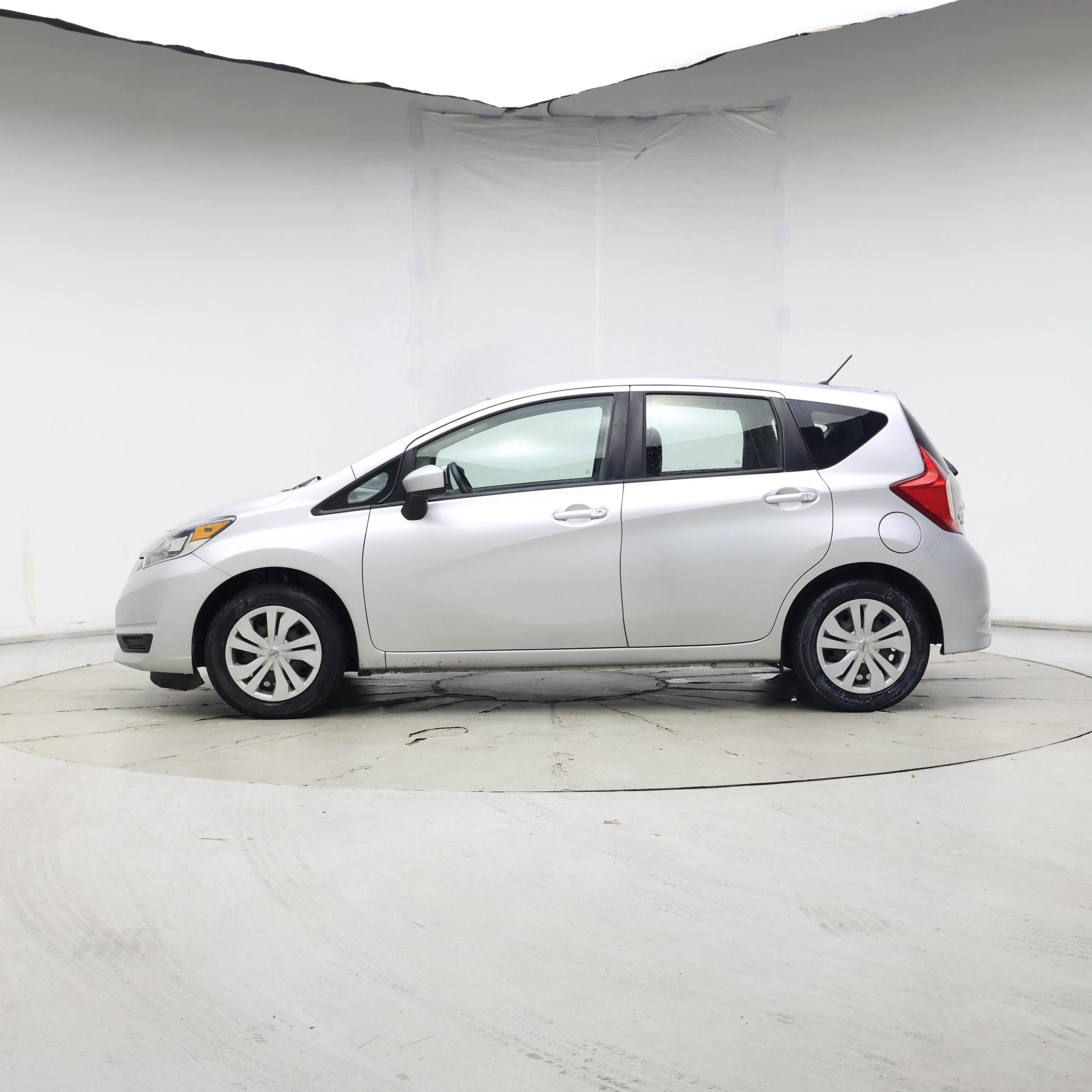 Thumbnail: 2019 Nissan Versa Note - 3