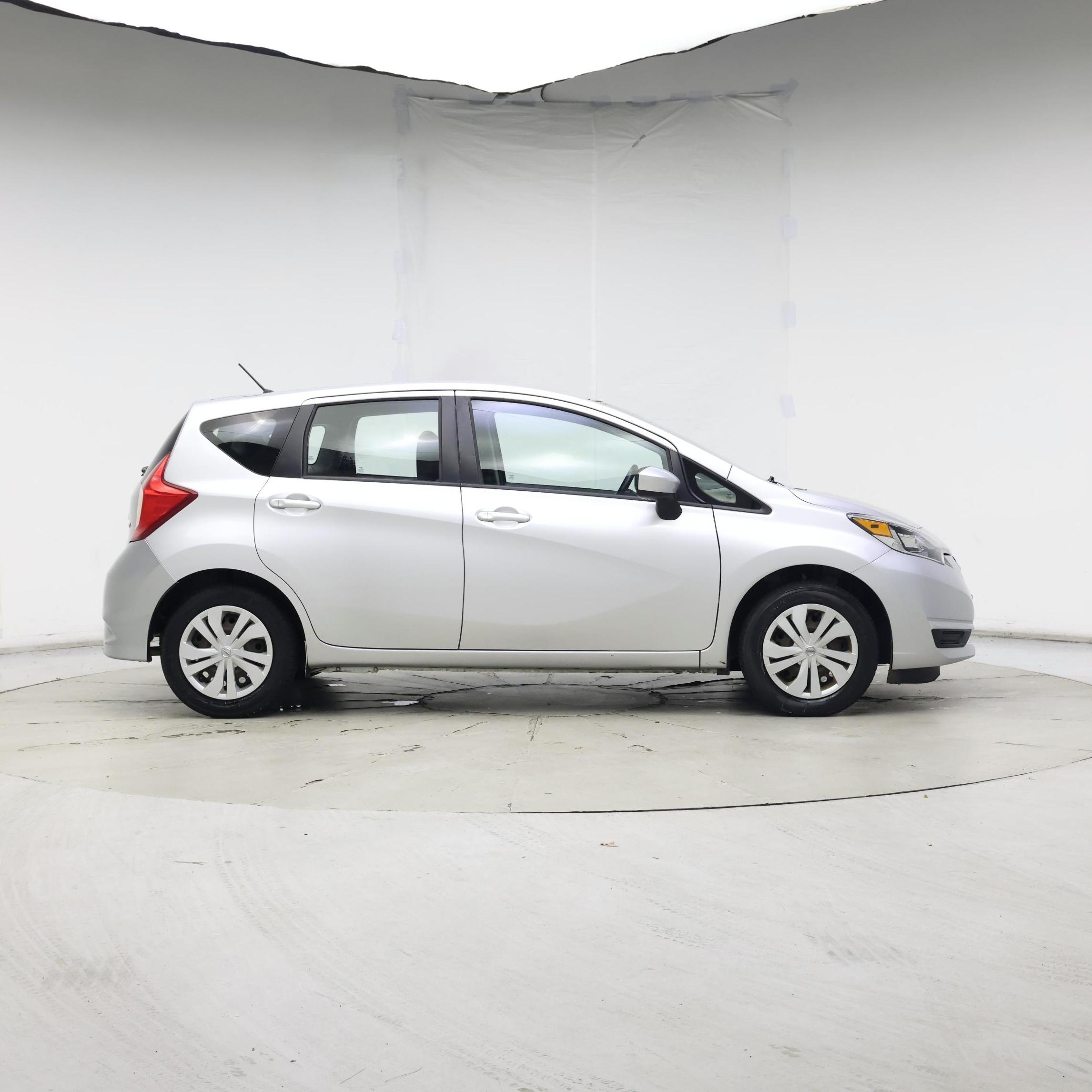 Thumbnail: 2019 Nissan Versa Note - 7