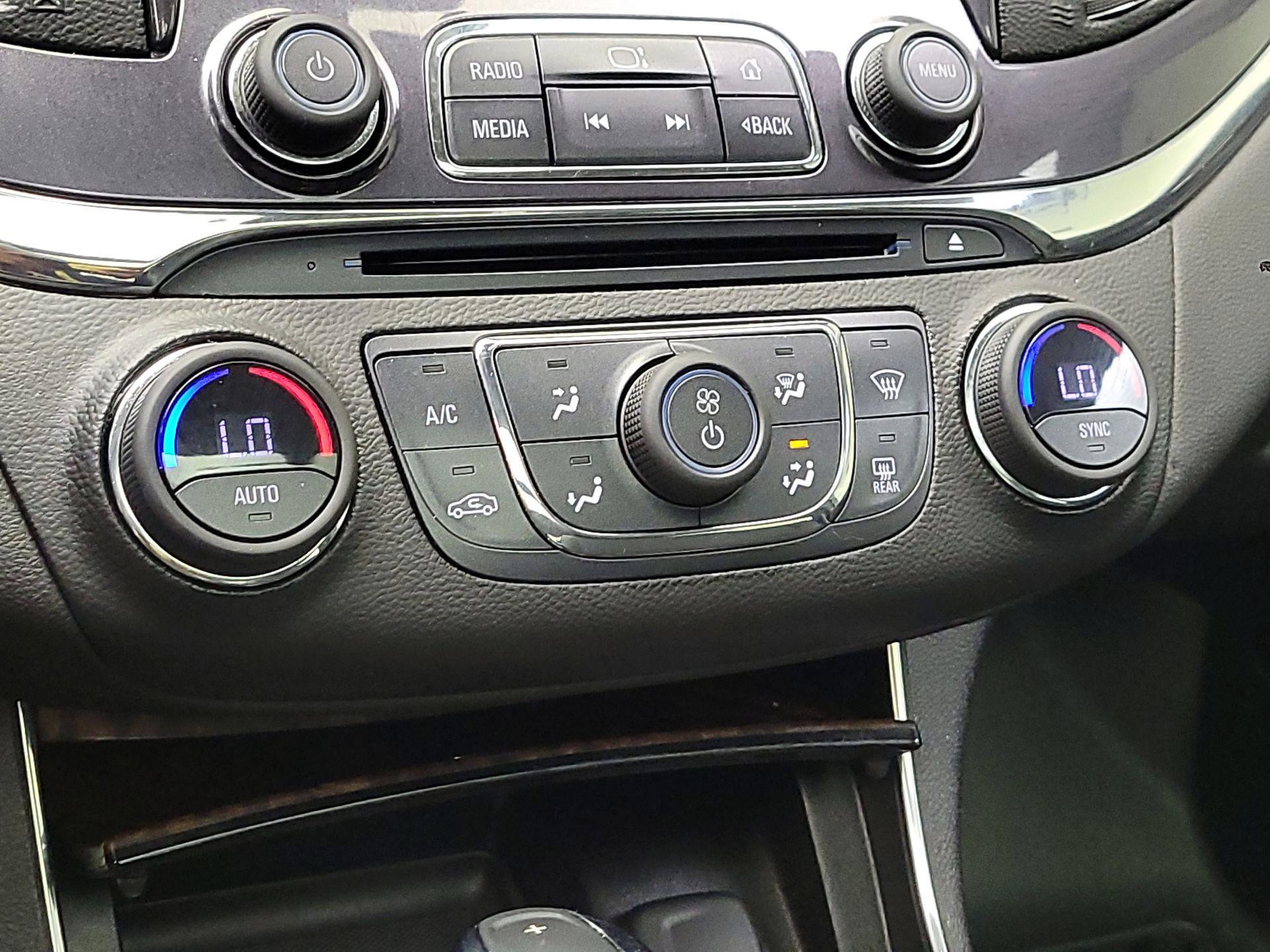 Thumbnail: 2015 Chevrolet Impala - 17