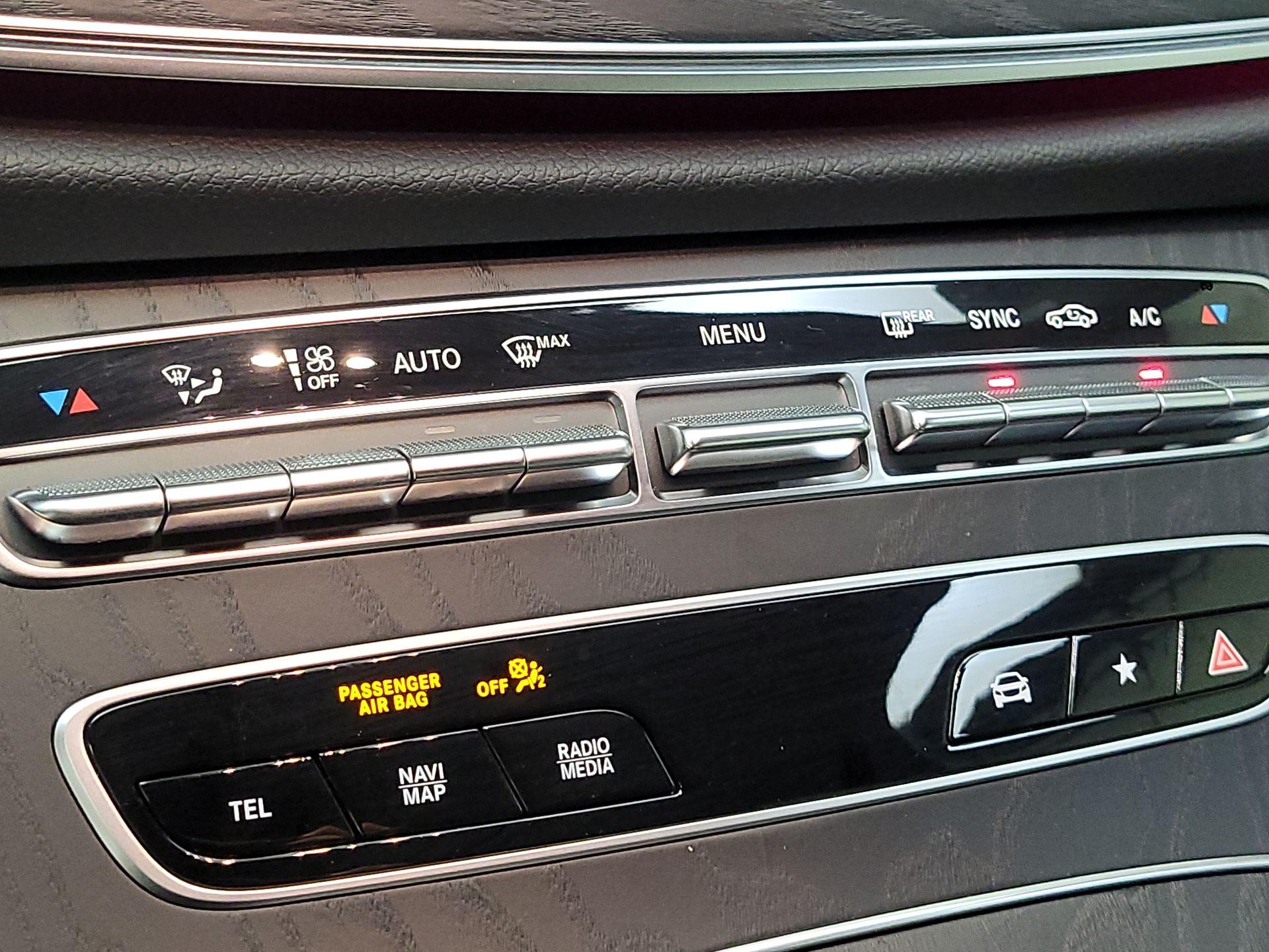 Thumbnail: 2022 Mercedes-Benz E-Class - 17