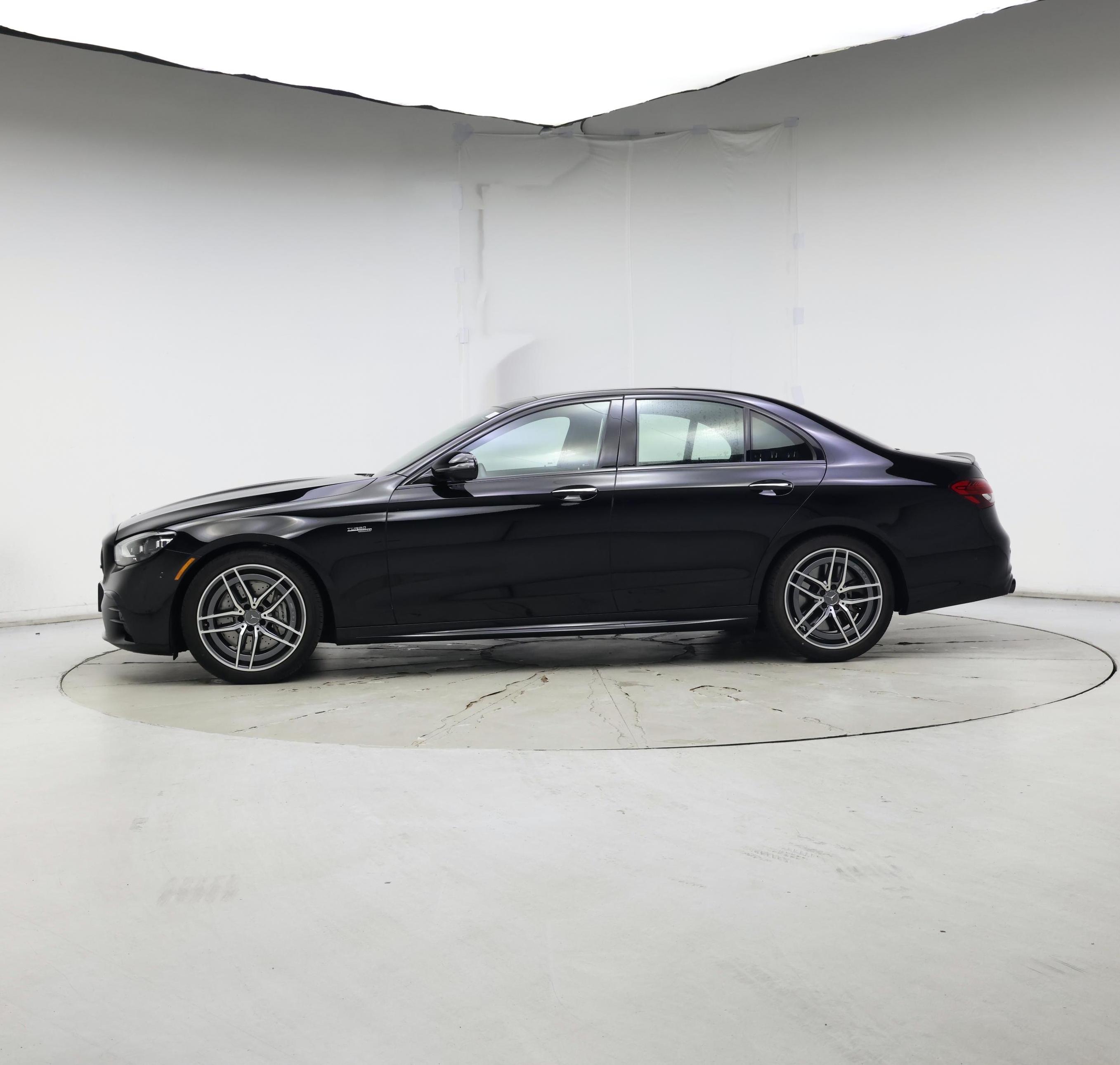 Thumbnail: 2022 Mercedes-Benz E-Class - 3