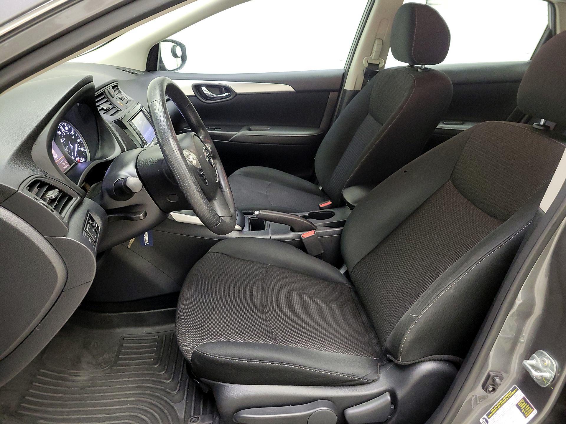 Thumbnail: 2019 Nissan Sentra - 11