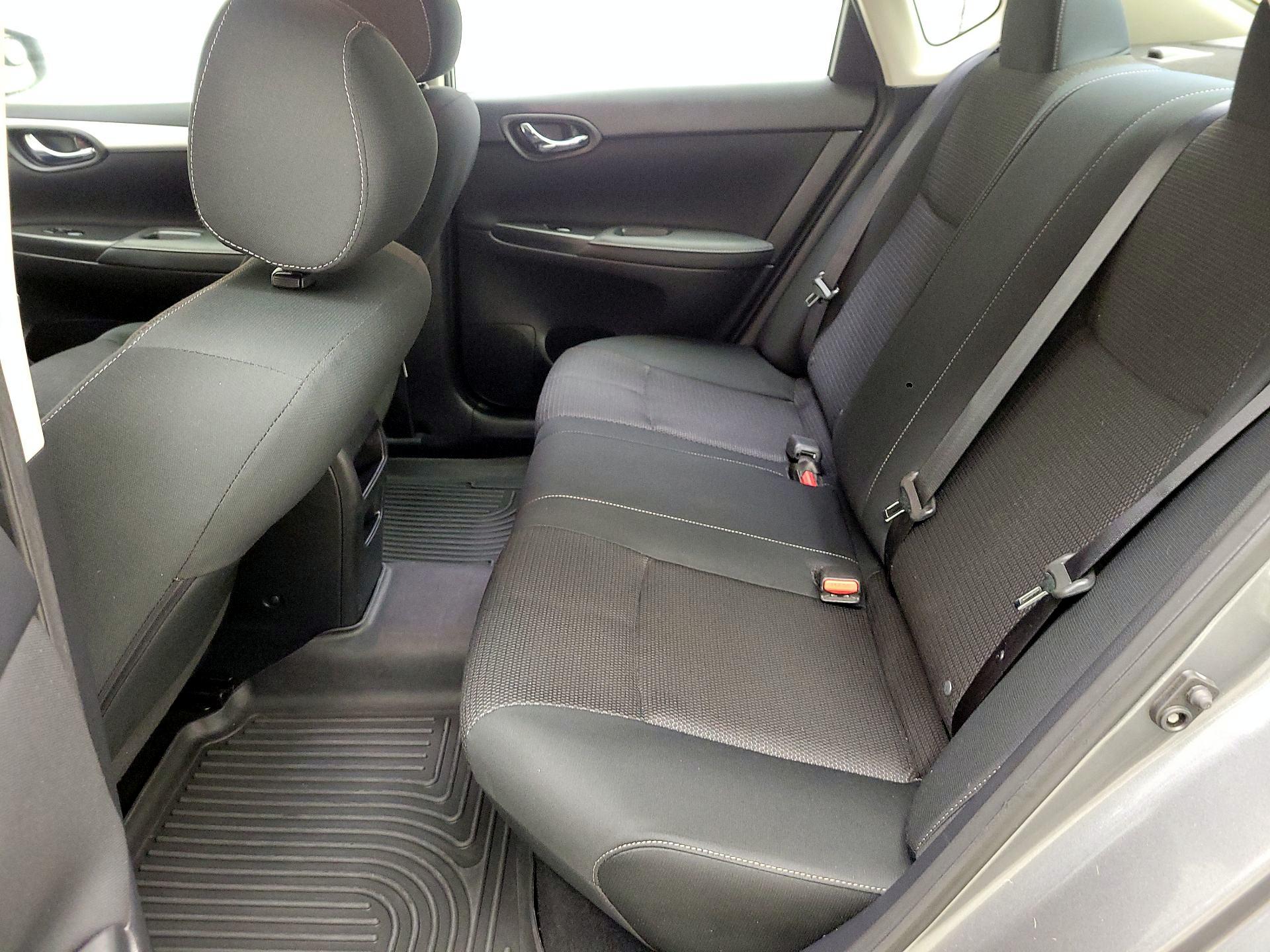 Thumbnail: 2019 Nissan Sentra - 19