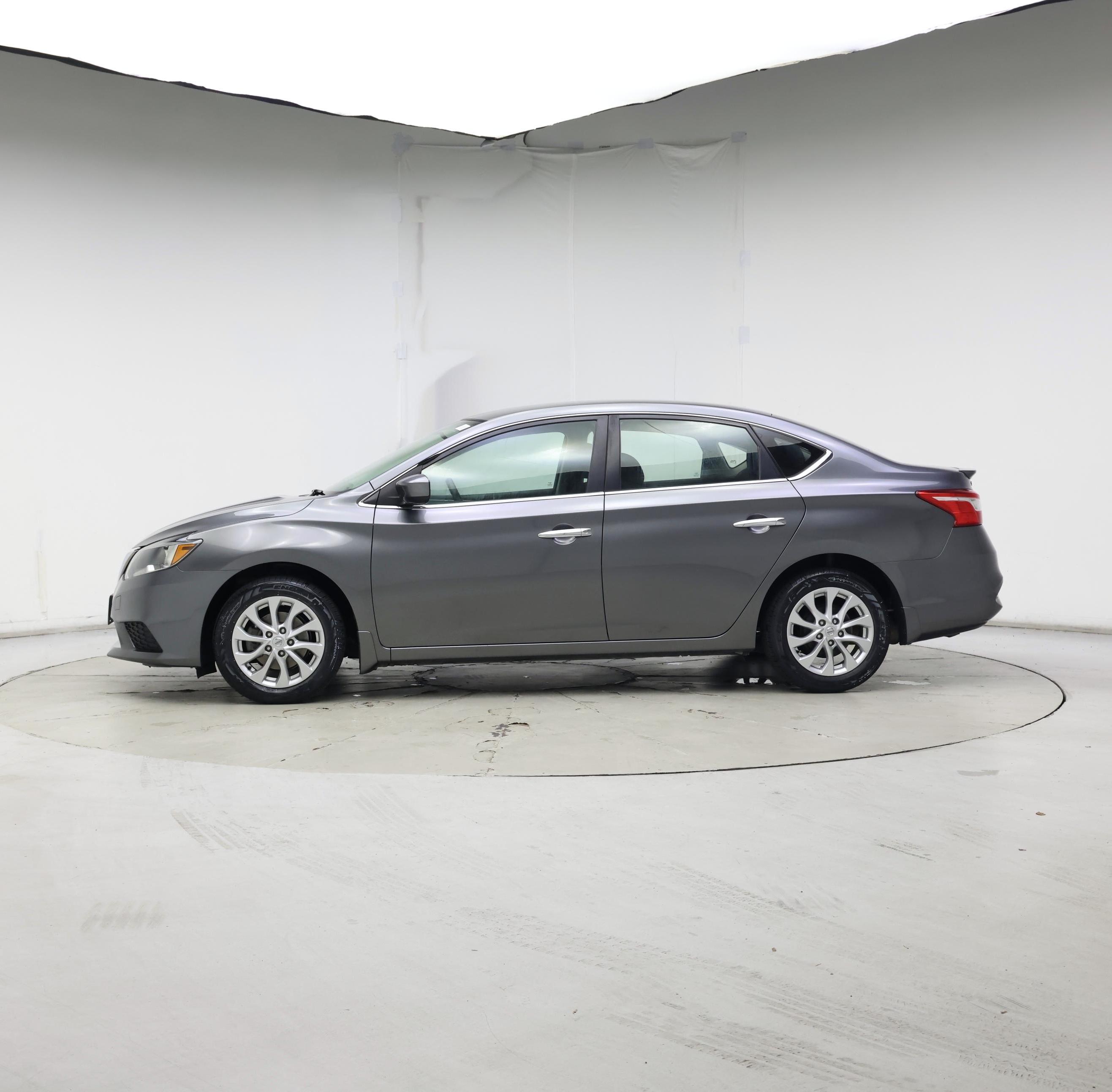 Thumbnail: 2019 Nissan Sentra - 3