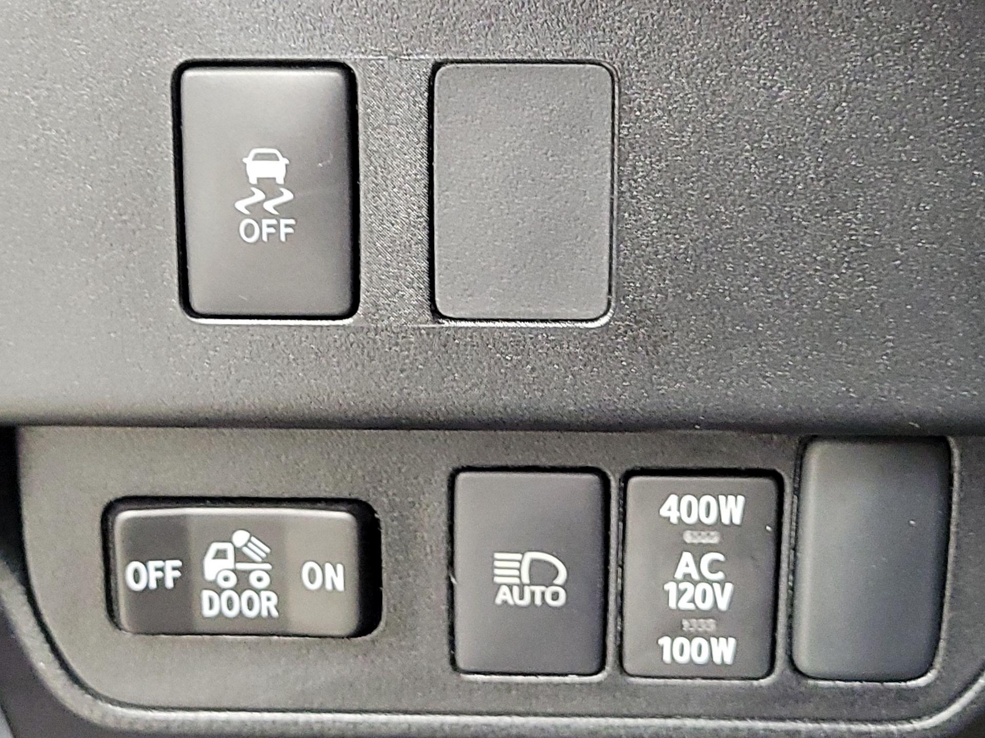 Thumbnail: 2023 Toyota Tacoma - 13