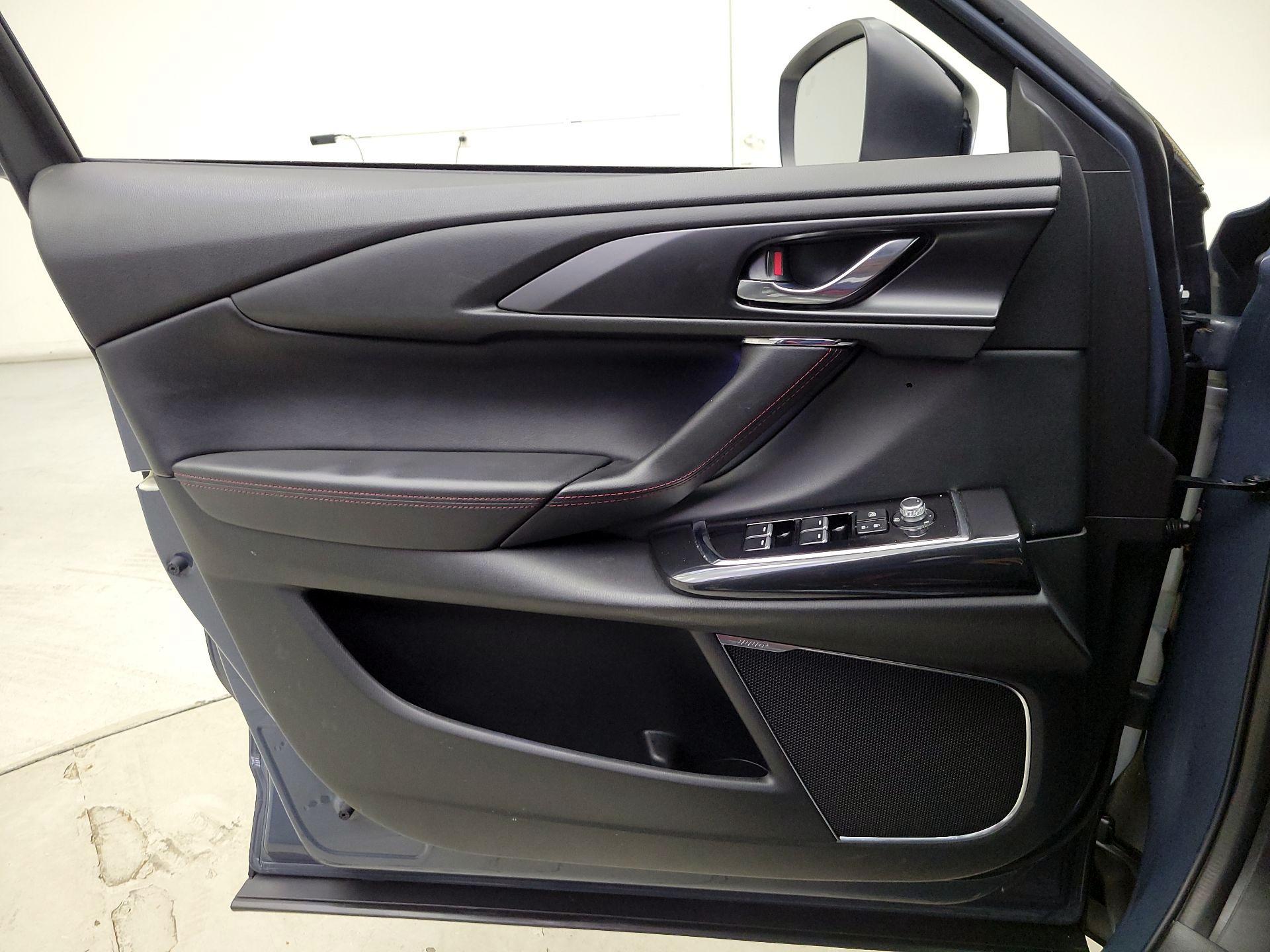 Thumbnail: 2022 Mazda CX-9 - 12