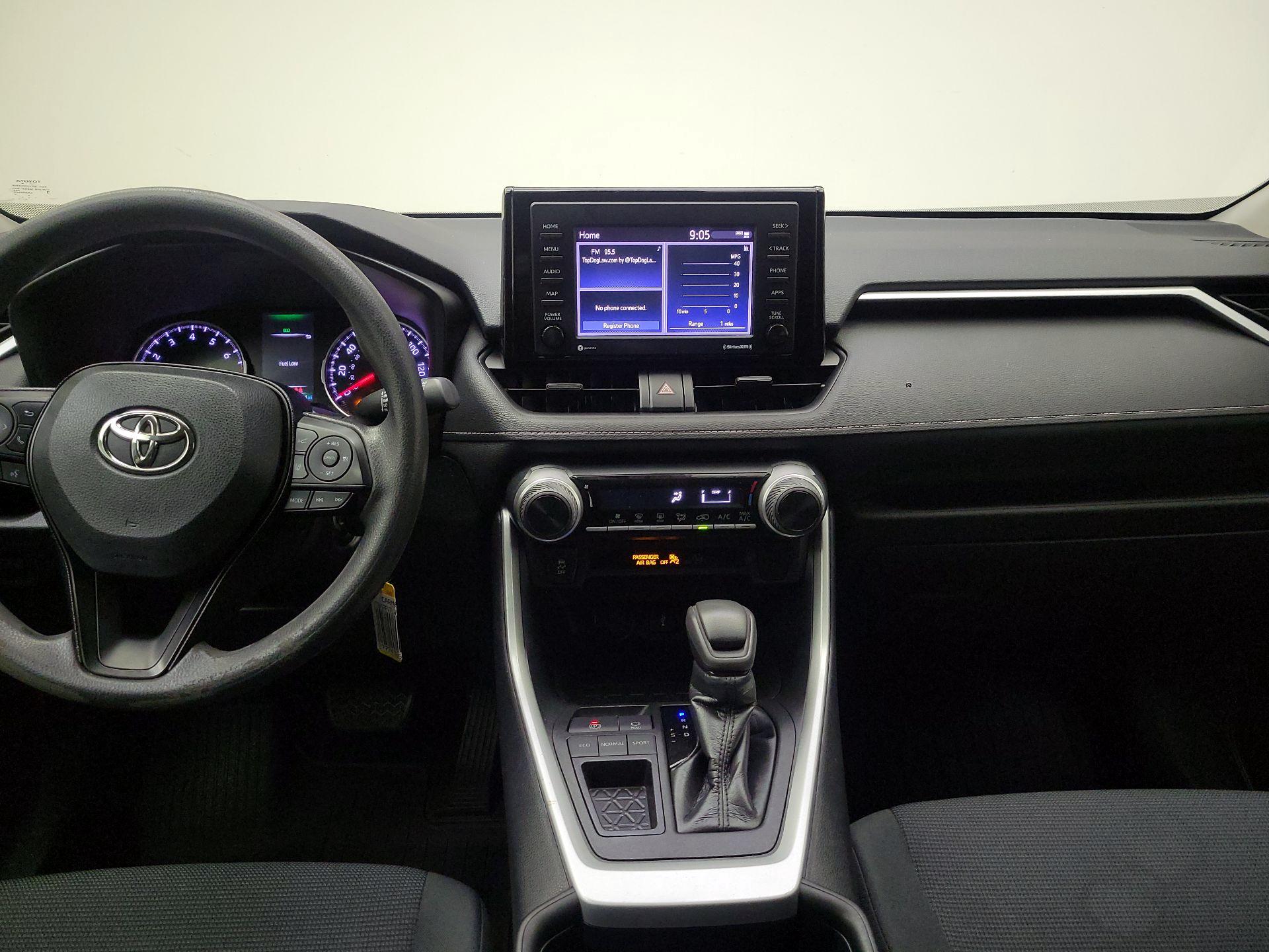 Thumbnail: 2020 Toyota RAV4 - 9