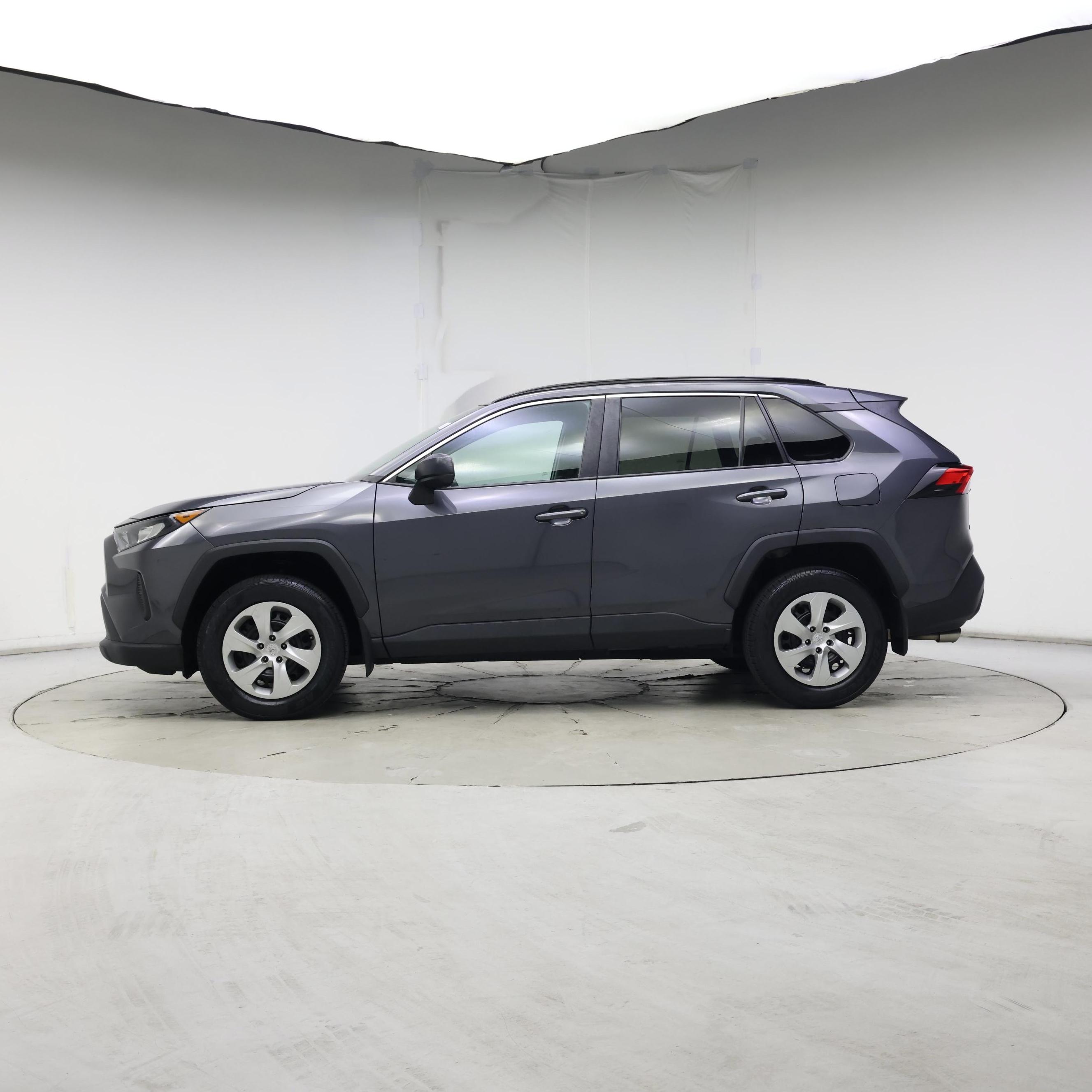 Thumbnail: 2020 Toyota RAV4 - 3